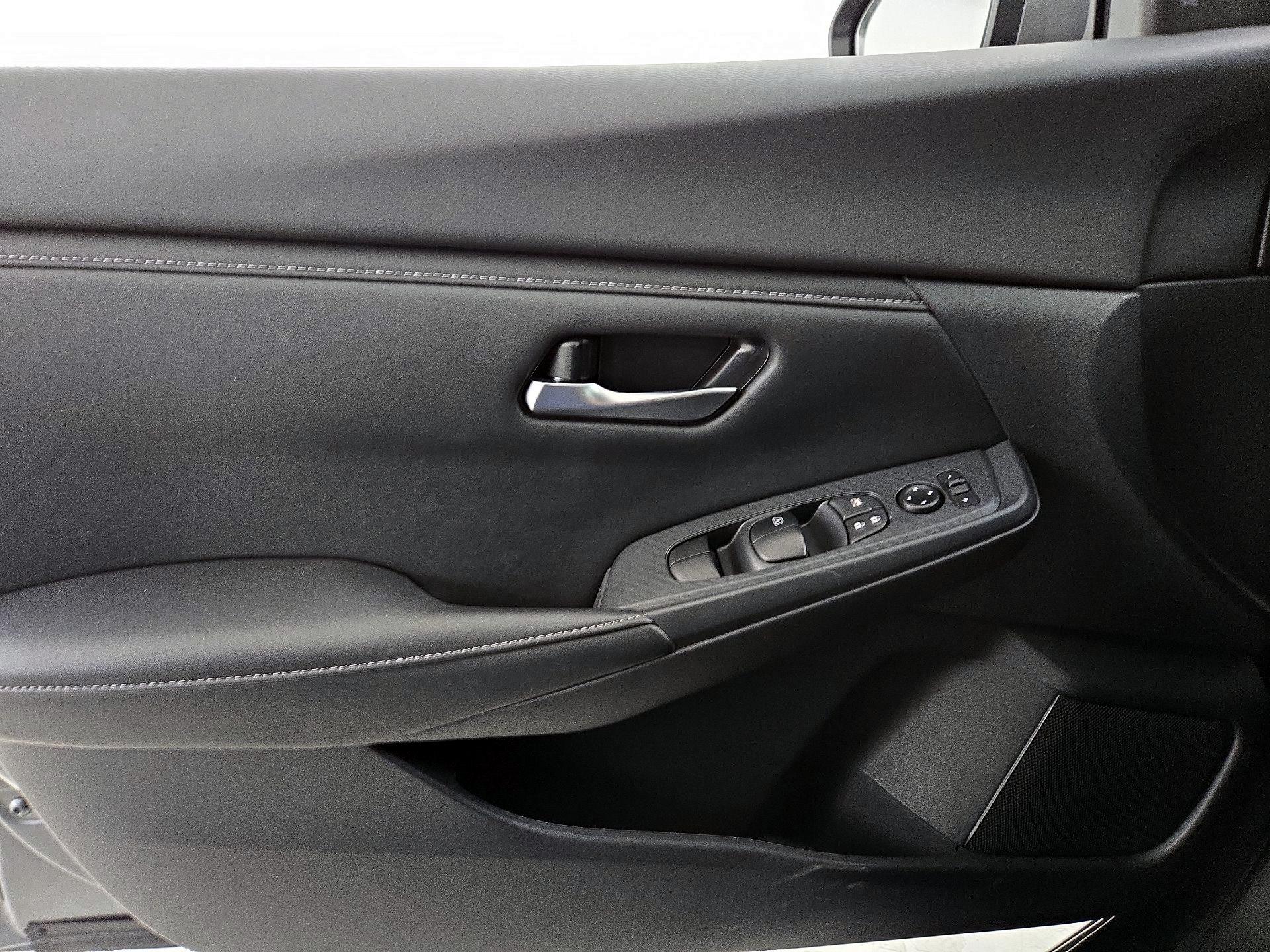 Thumbnail: 2025 Nissan Sentra - 12