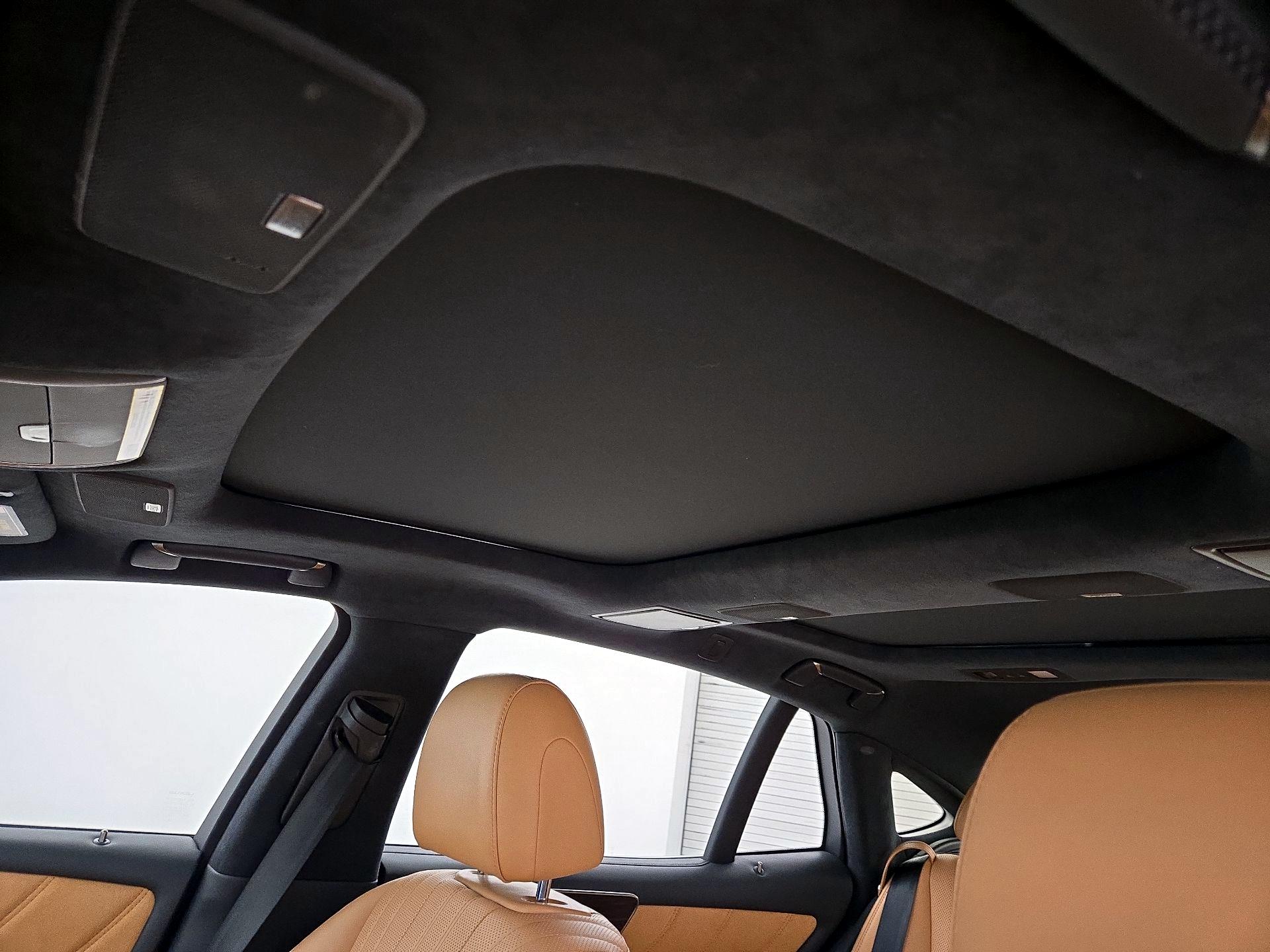 Thumbnail: 2021 Lexus LS - 17