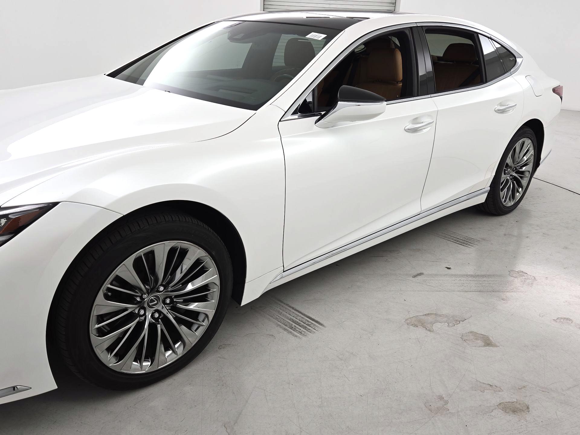 Thumbnail: 2021 Lexus LS - 3