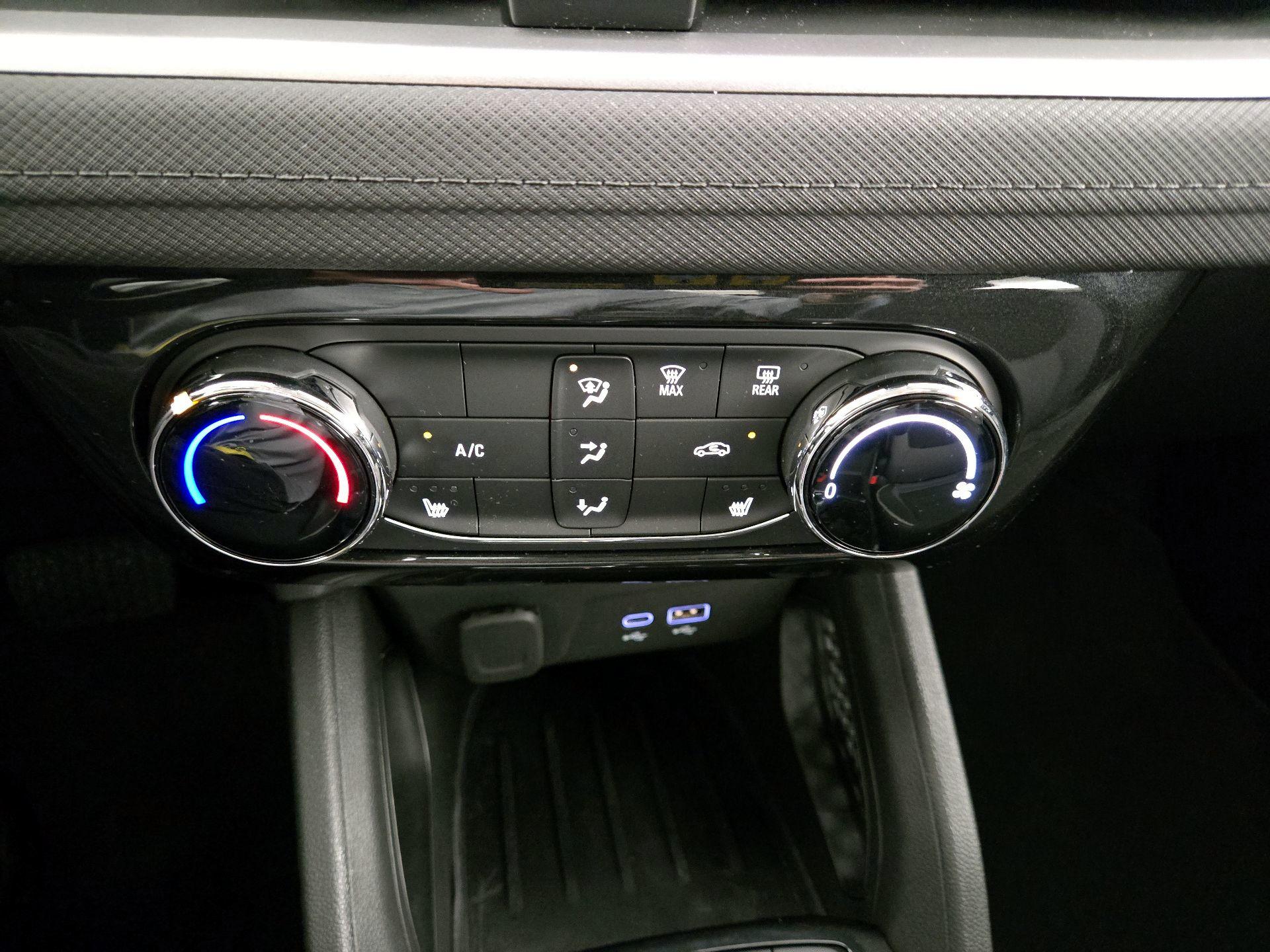 Thumbnail: 2026 Chevrolet TrailBlazer - 16