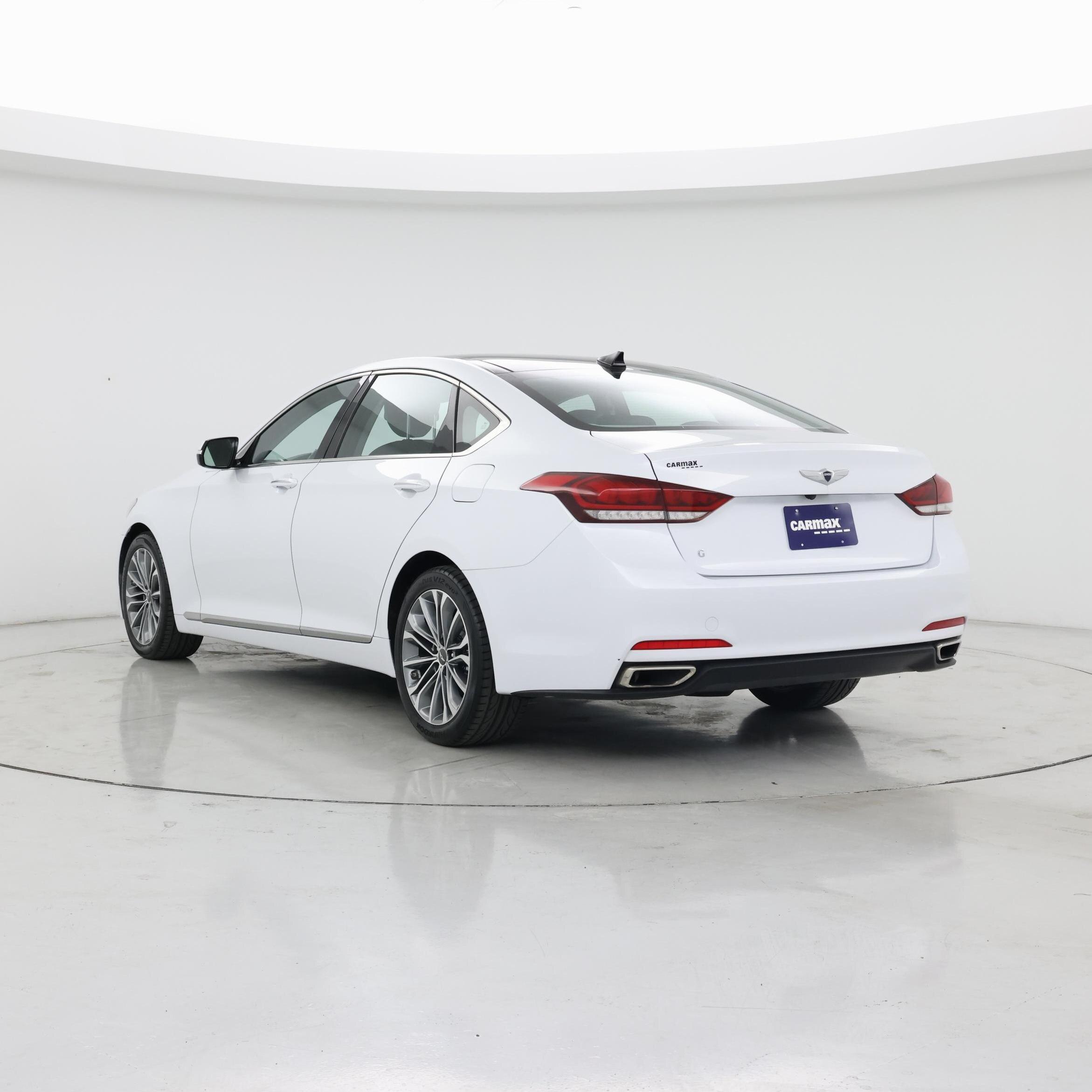 Thumbnail: 2015 Hyundai Genesis - 2