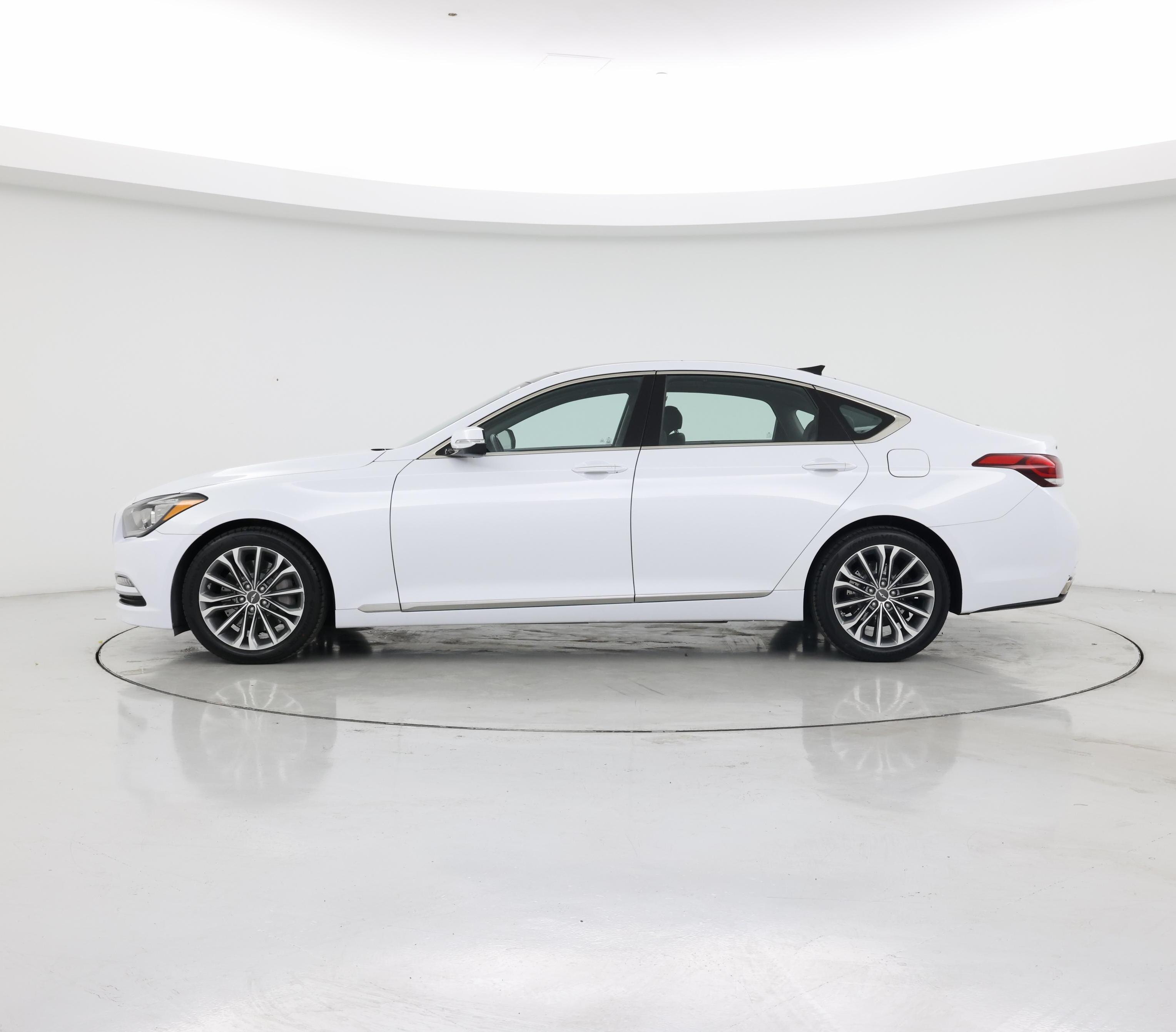 Thumbnail: 2015 Hyundai Genesis - 3