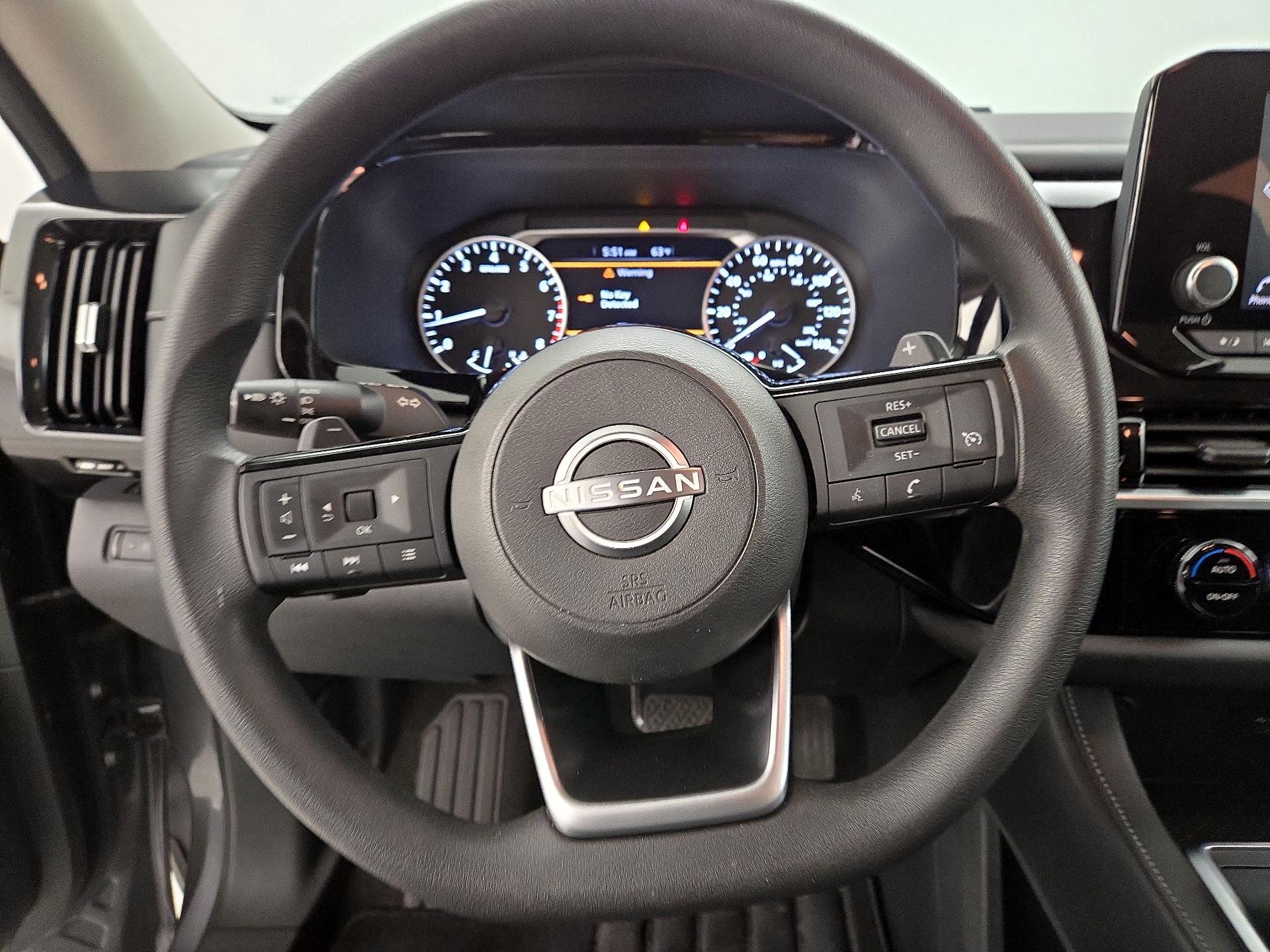 Thumbnail: 2022 Nissan Pathfinder - 10