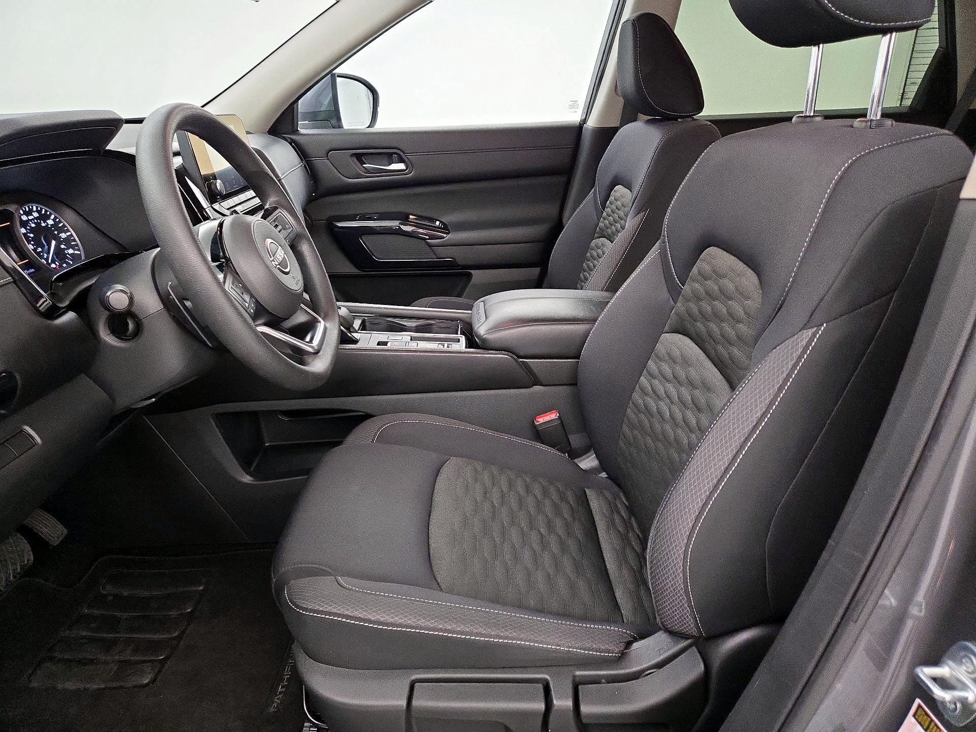 Thumbnail: 2022 Nissan Pathfinder - 11