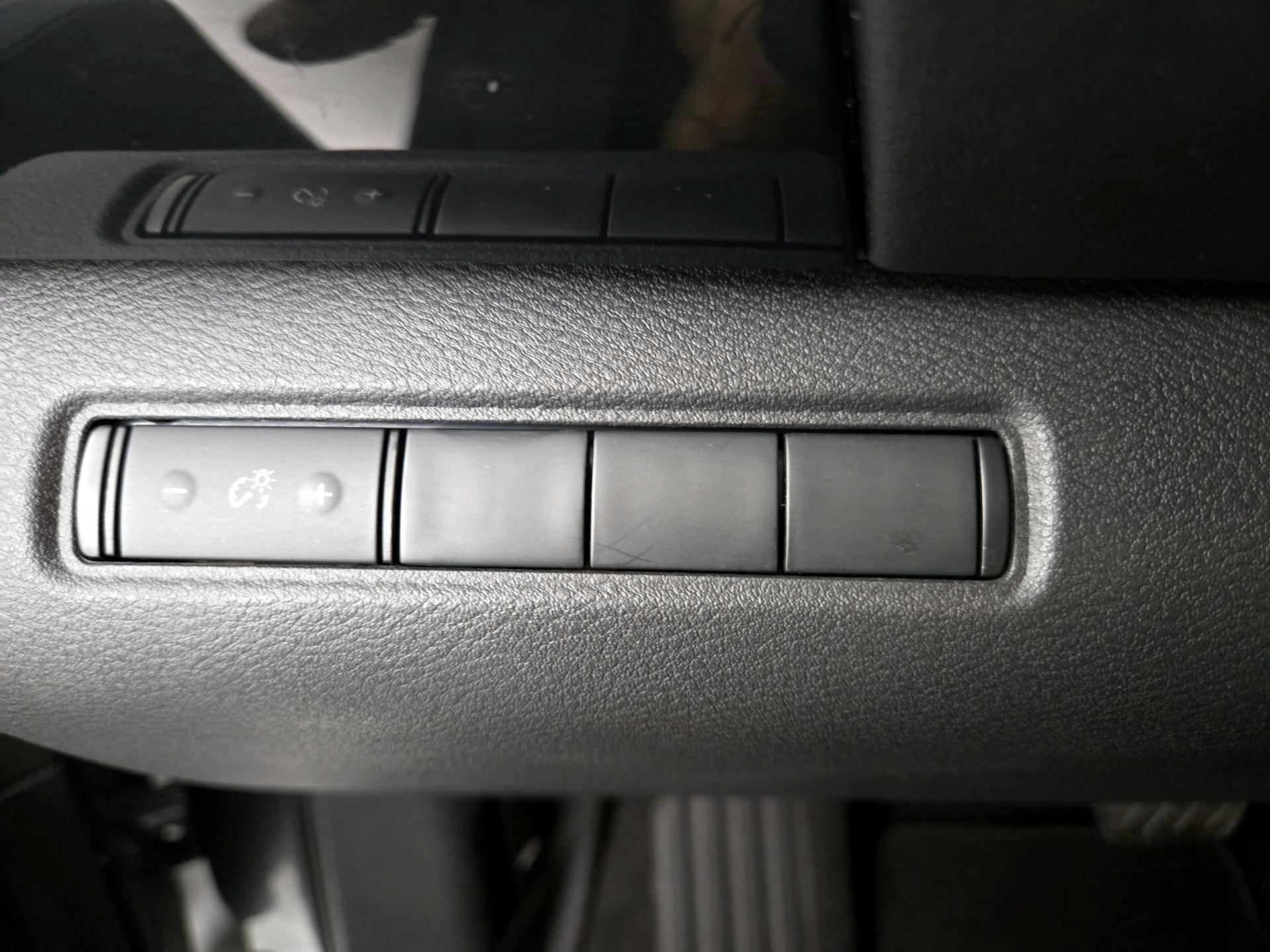 Thumbnail: 2022 Nissan Pathfinder - 13