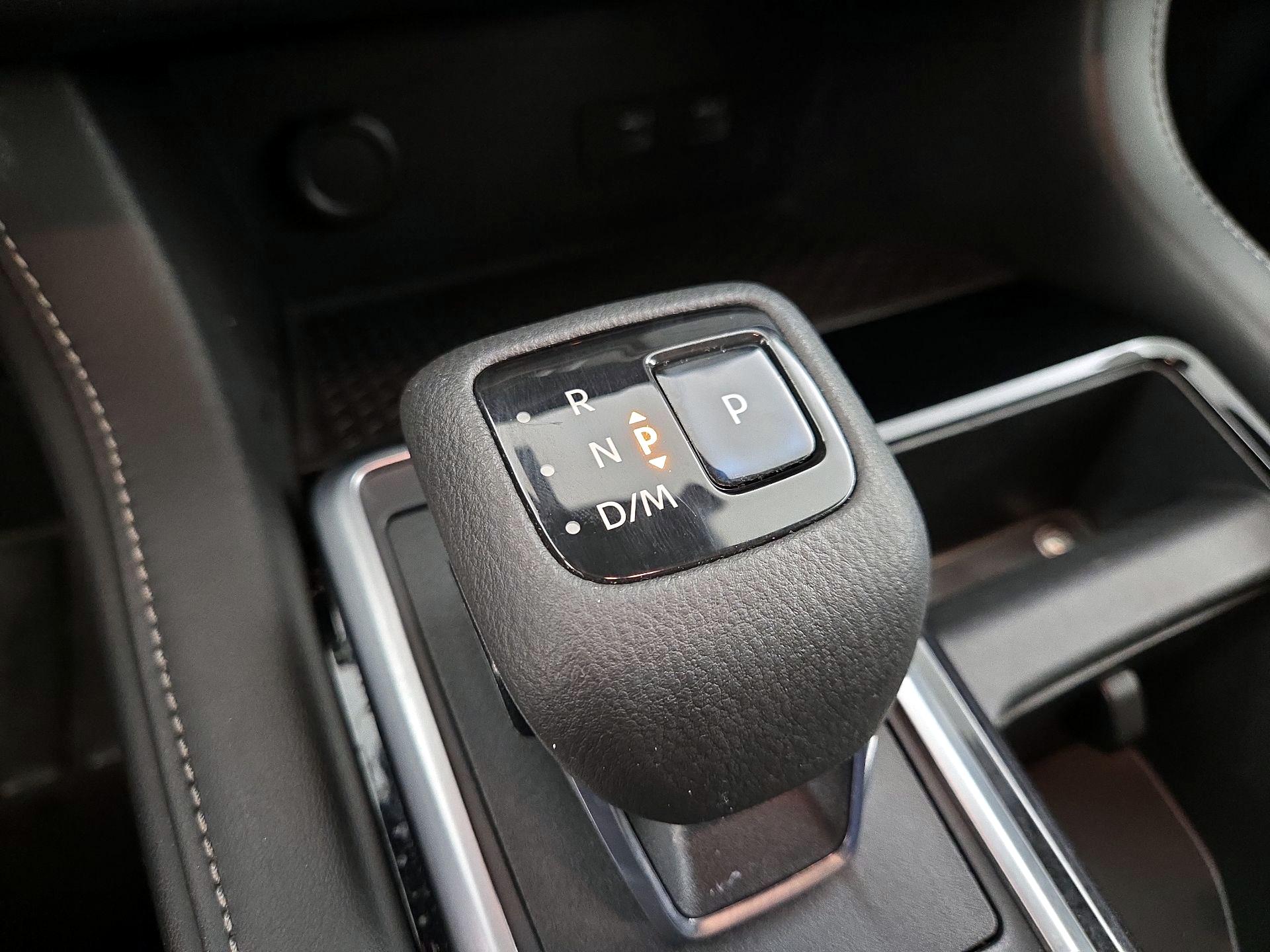 Thumbnail: 2022 Nissan Pathfinder - 17