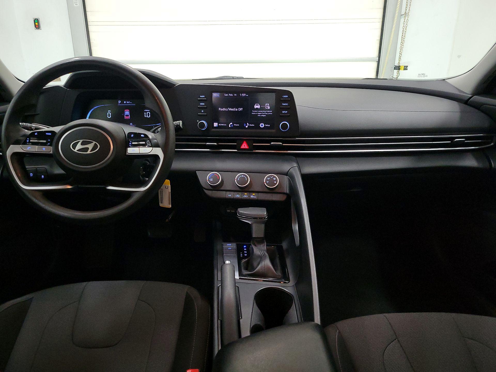 Thumbnail: 2024 Hyundai Elantra - 9