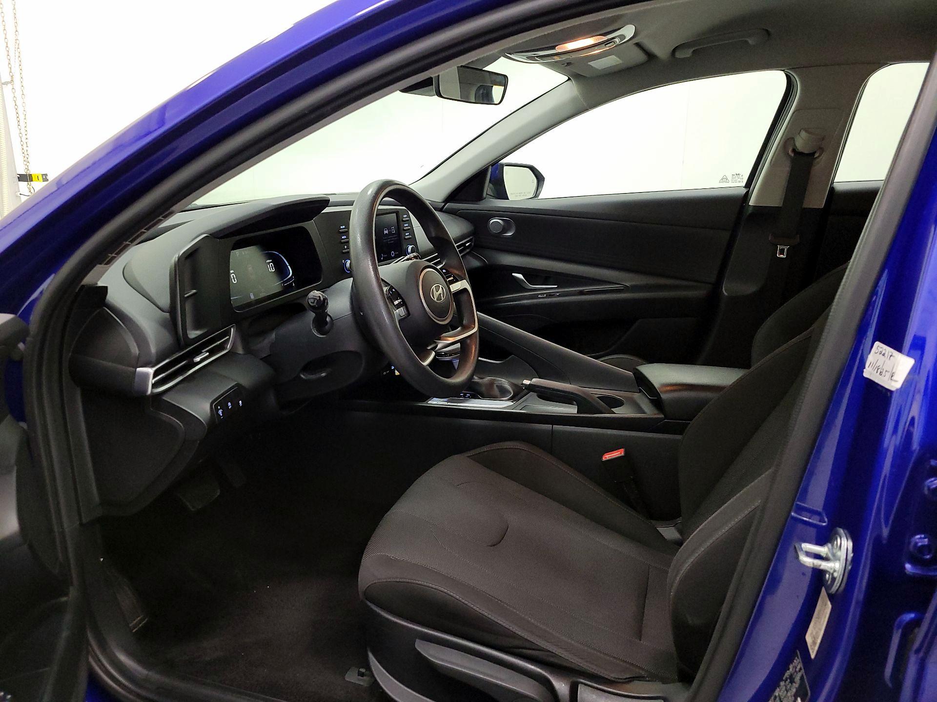 Thumbnail: 2024 Hyundai Elantra - 11