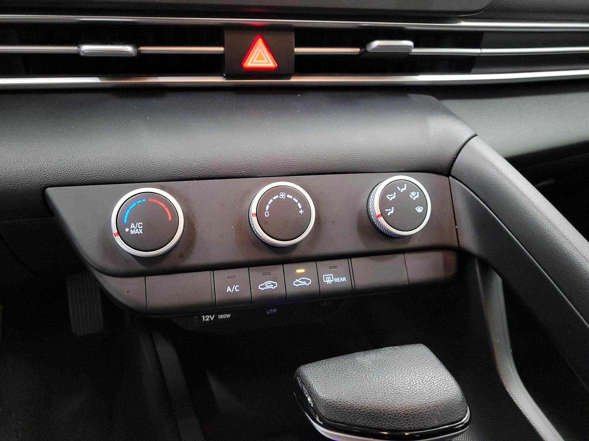 Thumbnail: 2024 Hyundai Elantra - 16