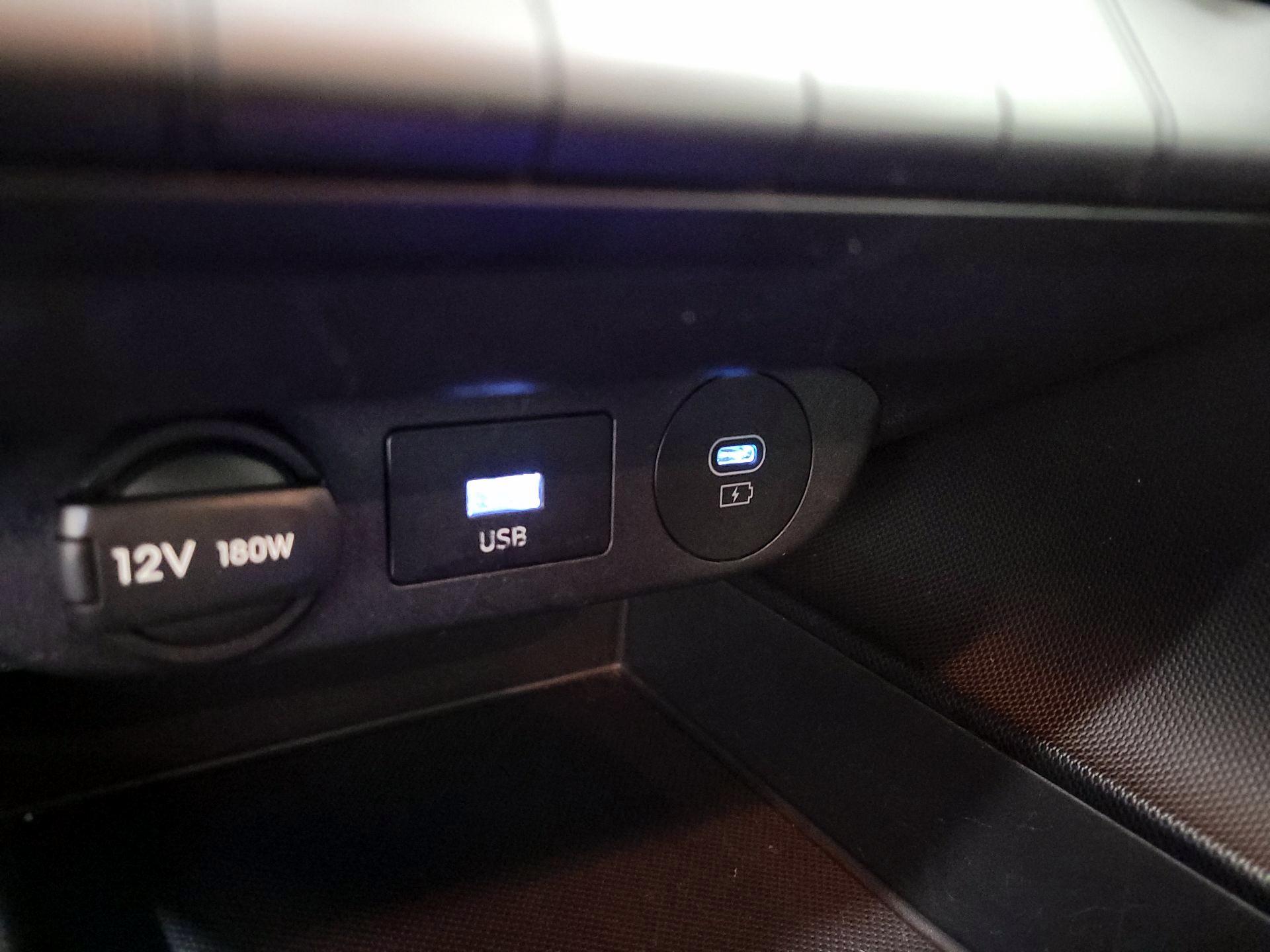 Thumbnail: 2024 Hyundai Elantra - 18