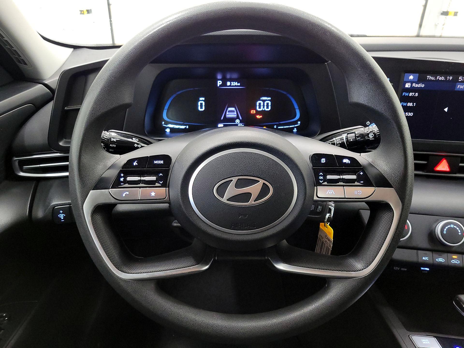 Thumbnail: 2024 Hyundai Elantra - 10