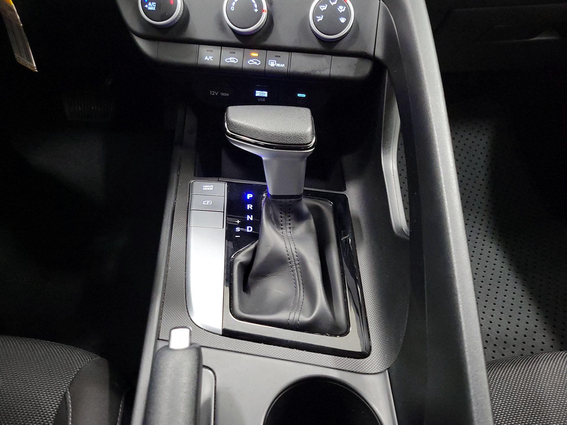 Thumbnail: 2024 Hyundai Elantra - 17
