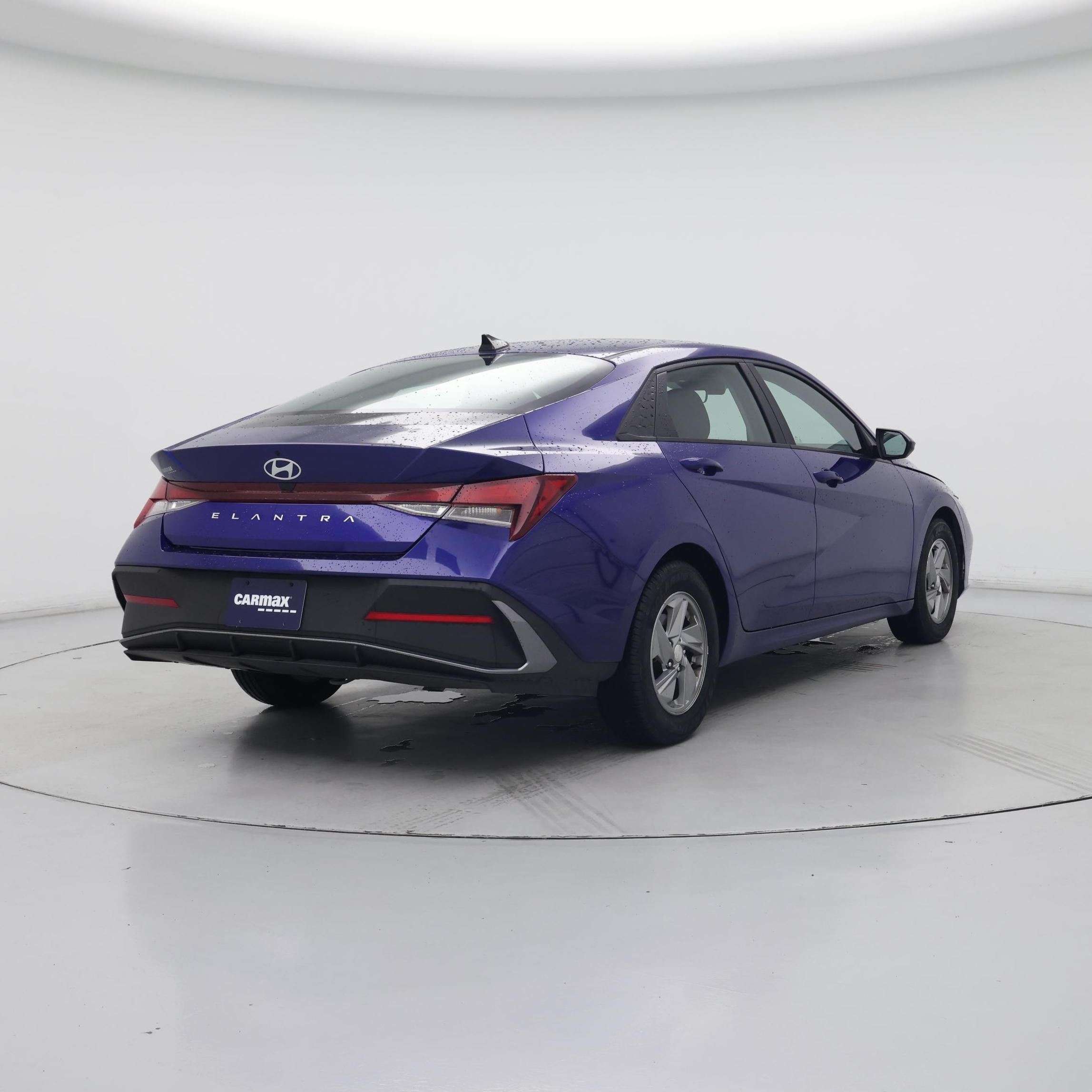 Thumbnail: 2024 Hyundai Elantra - 8