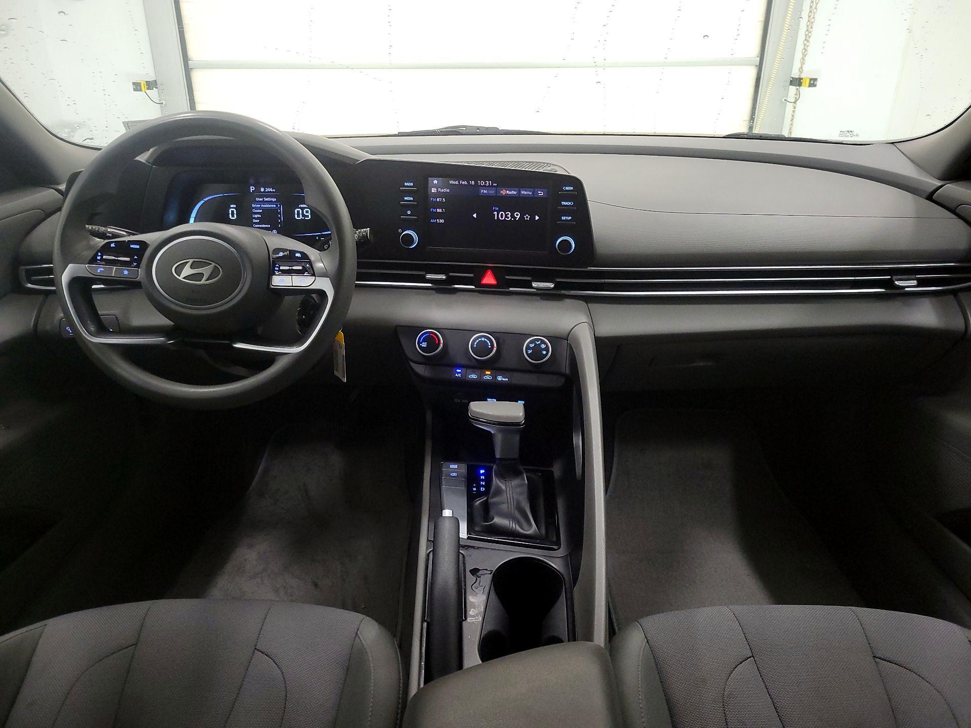 Thumbnail: 2024 Hyundai Elantra - 9