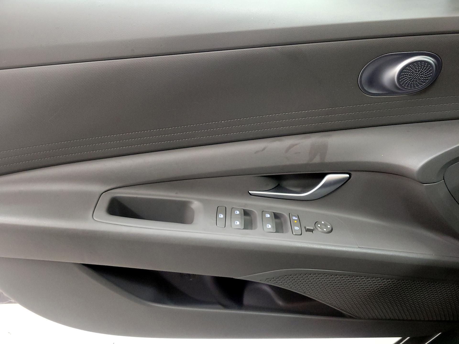 Thumbnail: 2024 Hyundai Elantra - 12