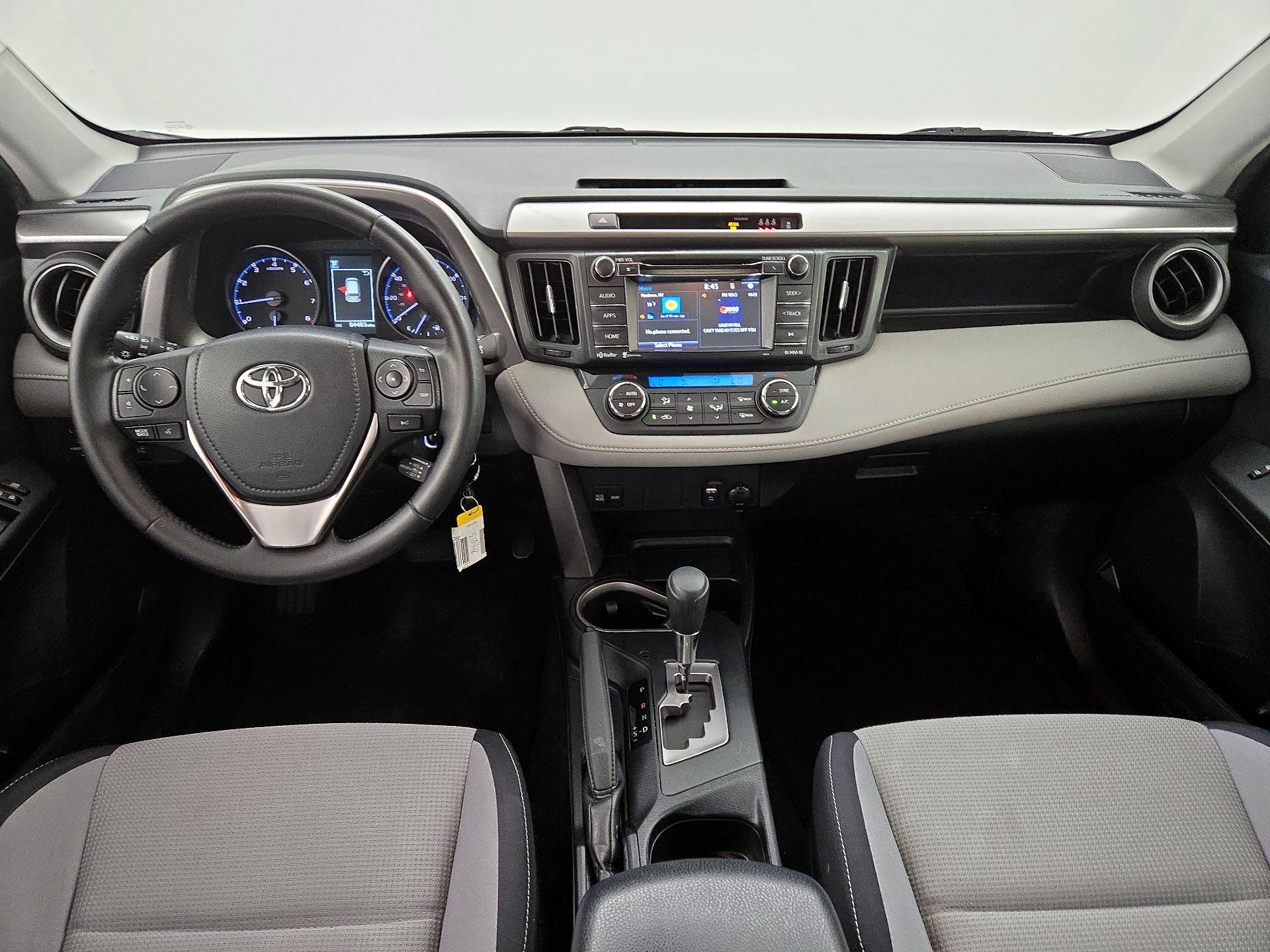 Thumbnail: 2017 Toyota RAV4 - 9