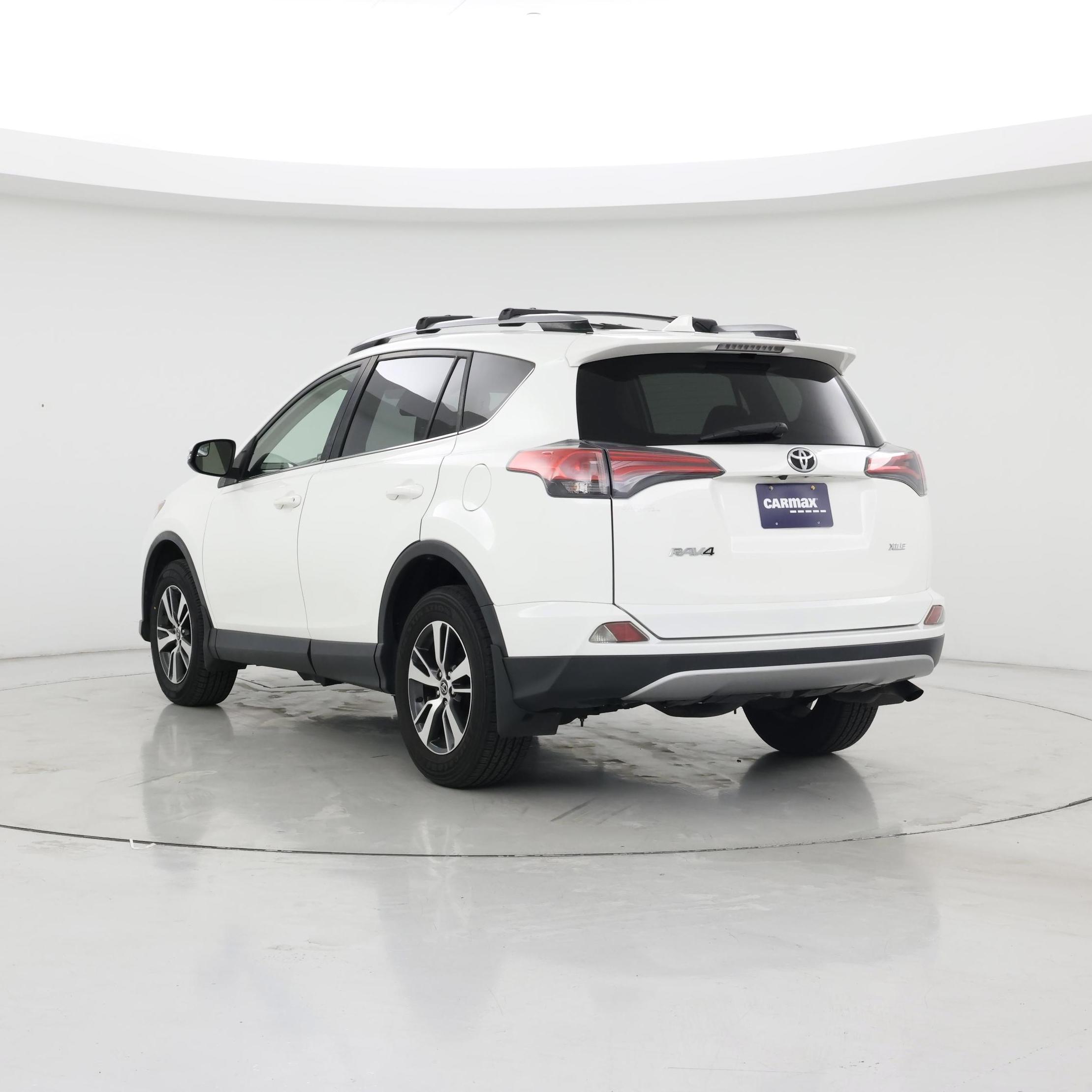 Thumbnail: 2017 Toyota RAV4 - 2