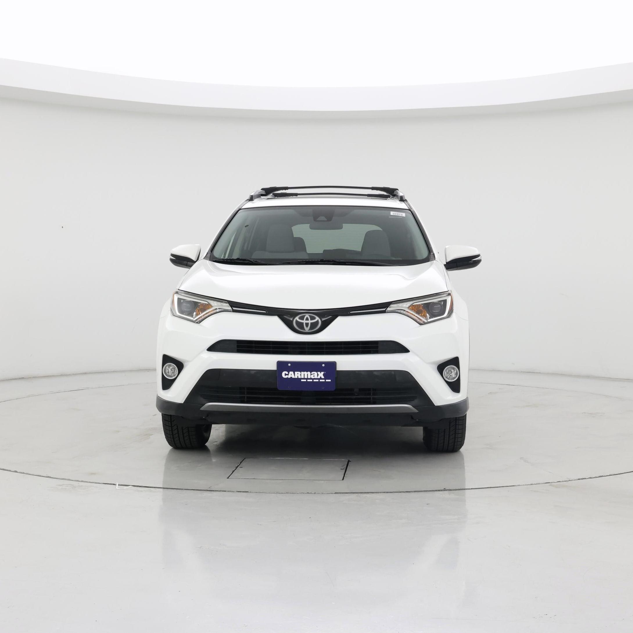 Thumbnail: 2017 Toyota RAV4 - 5