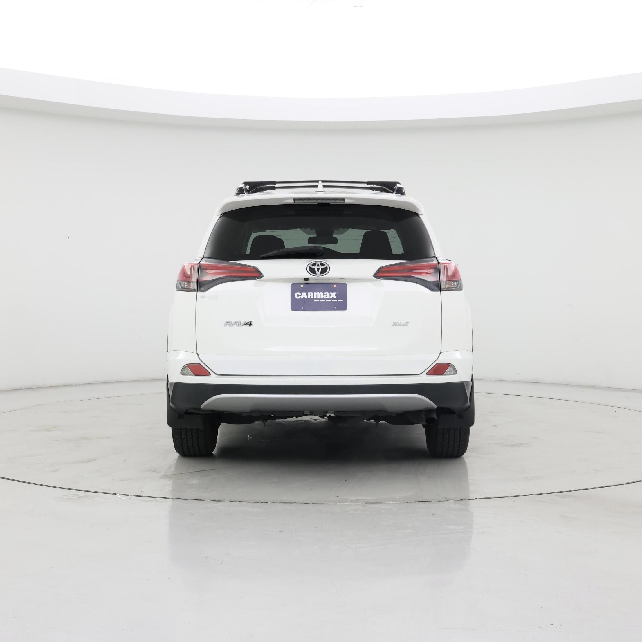 Thumbnail: 2017 Toyota RAV4 - 6