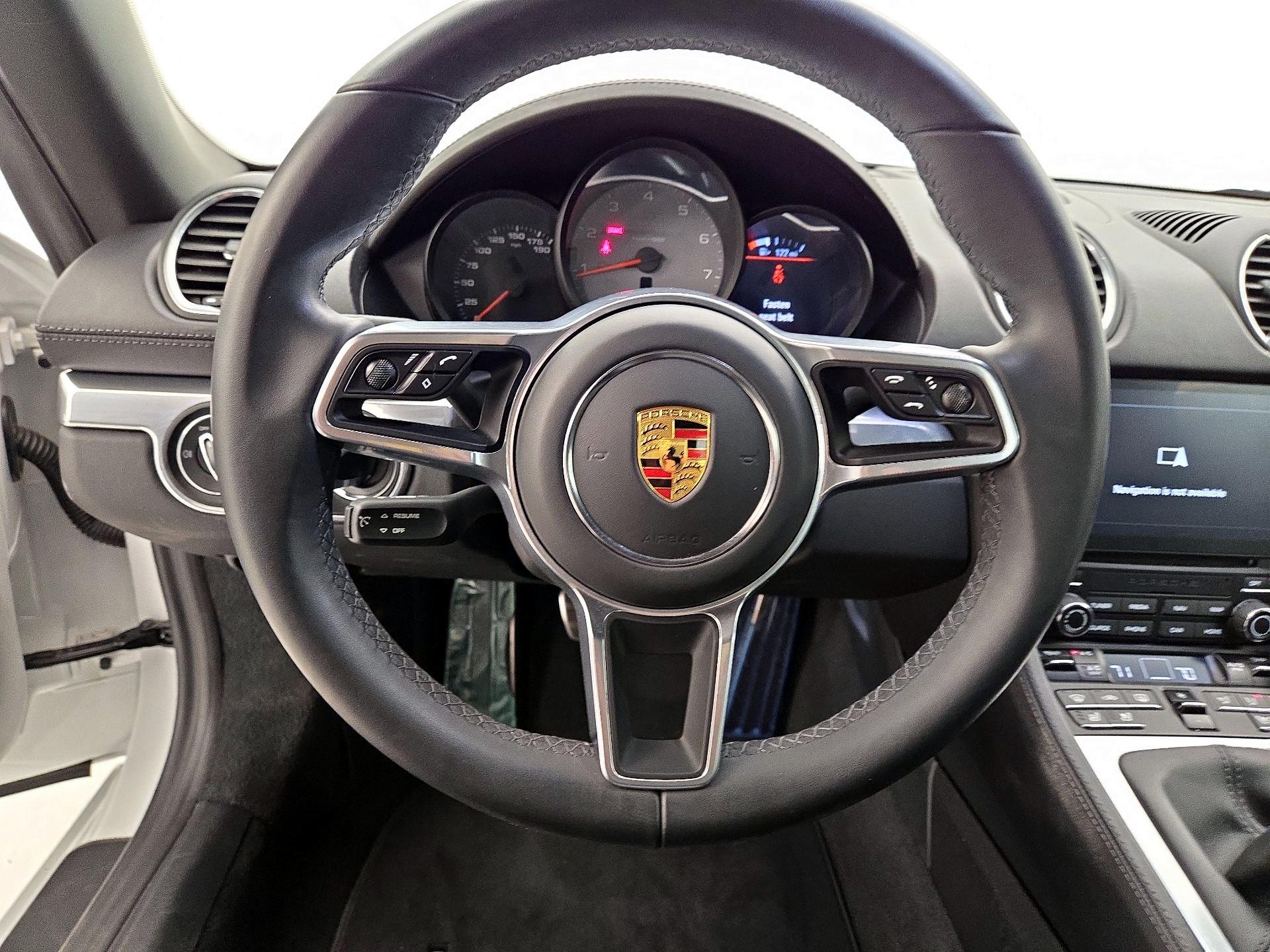 Thumbnail: 2021 Porsche 718 Boxster - 10