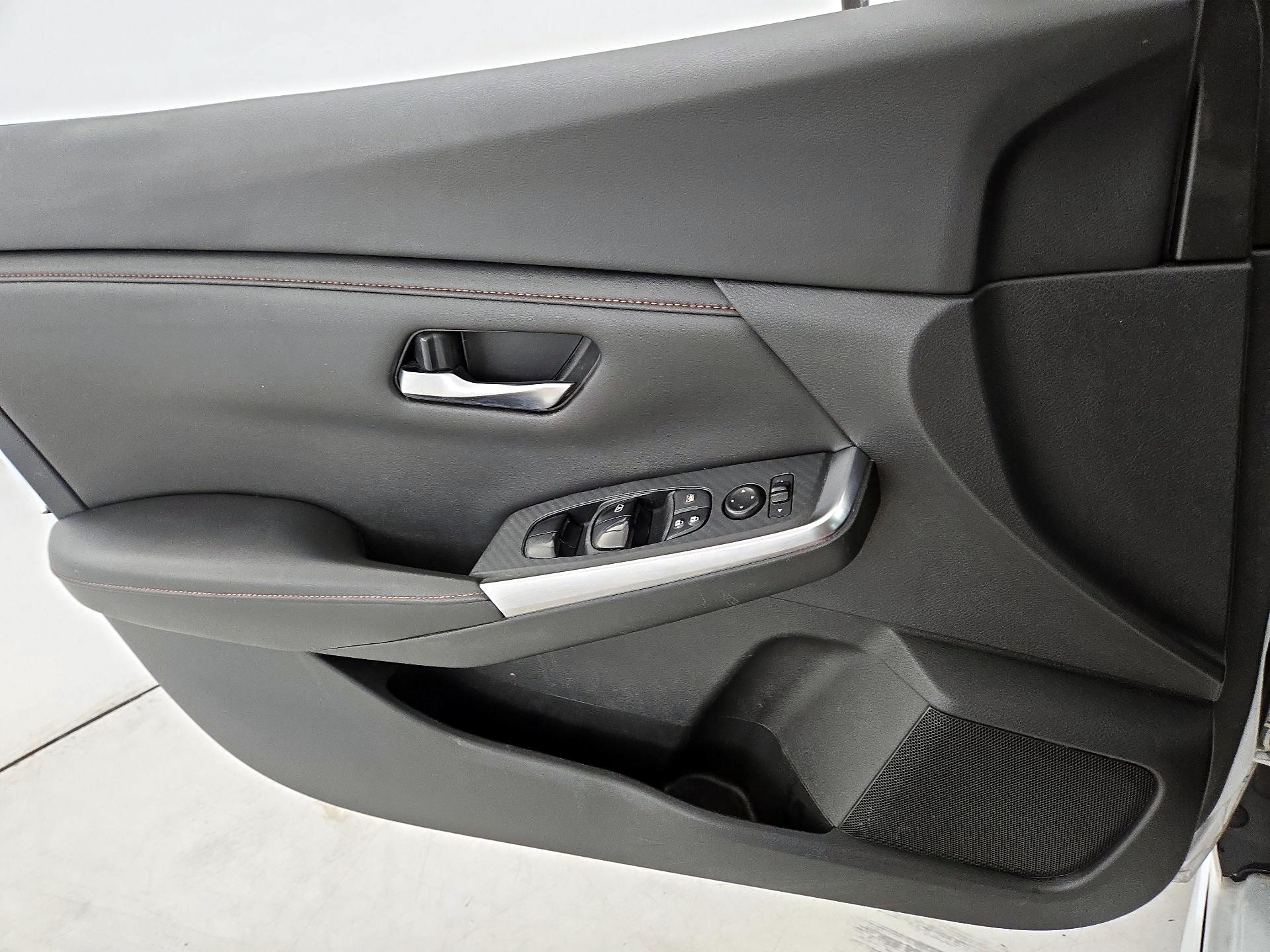 Thumbnail: 2020 Nissan Sentra - 12