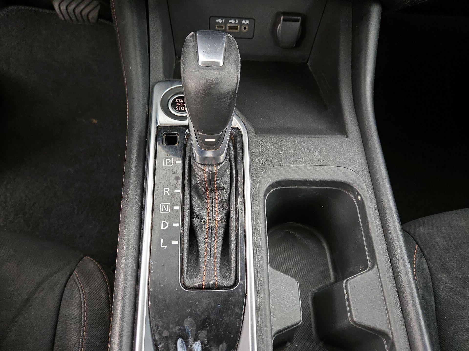 Thumbnail: 2020 Nissan Sentra - 17