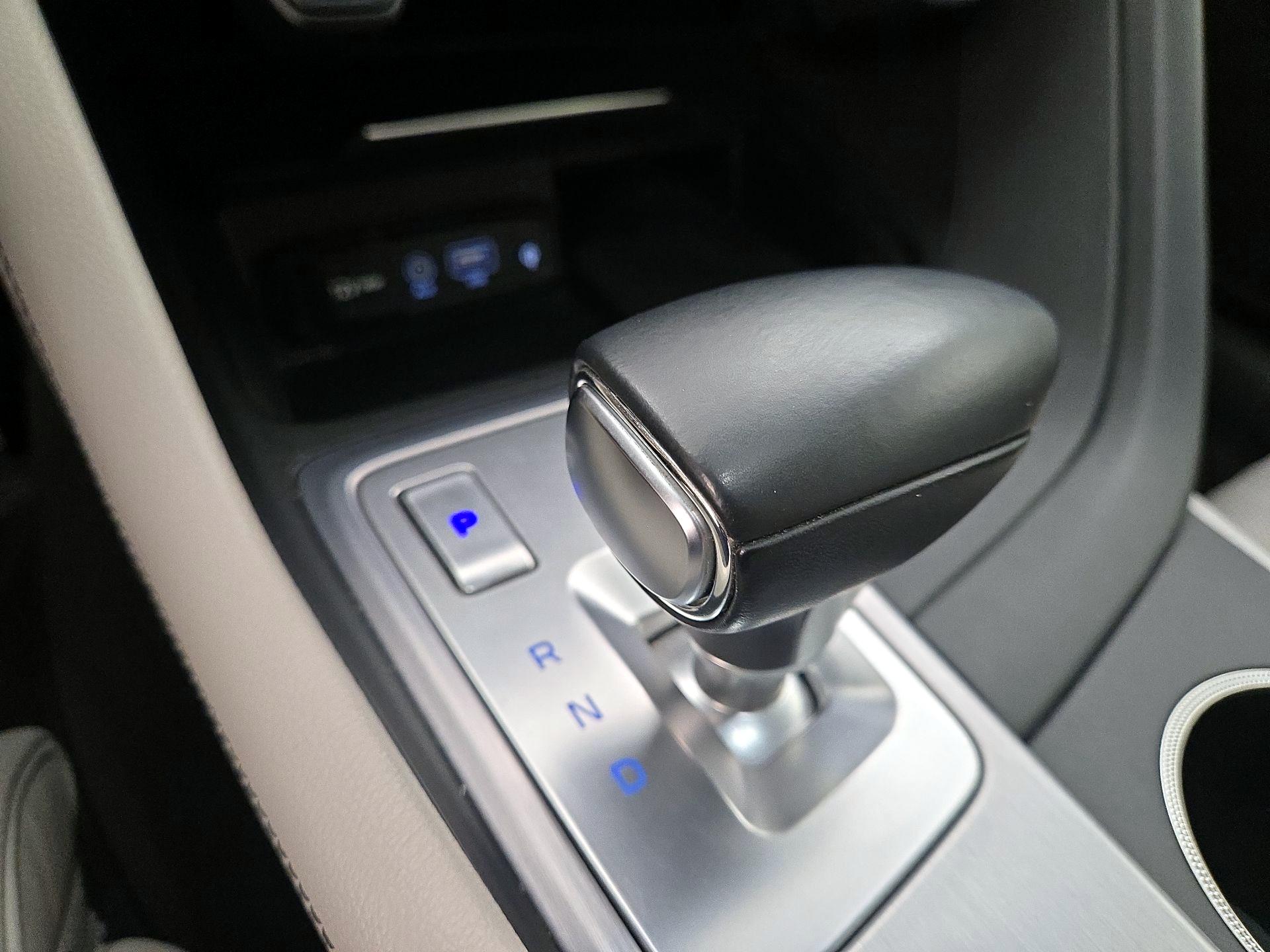 Thumbnail: 2021 Genesis G70 - 16