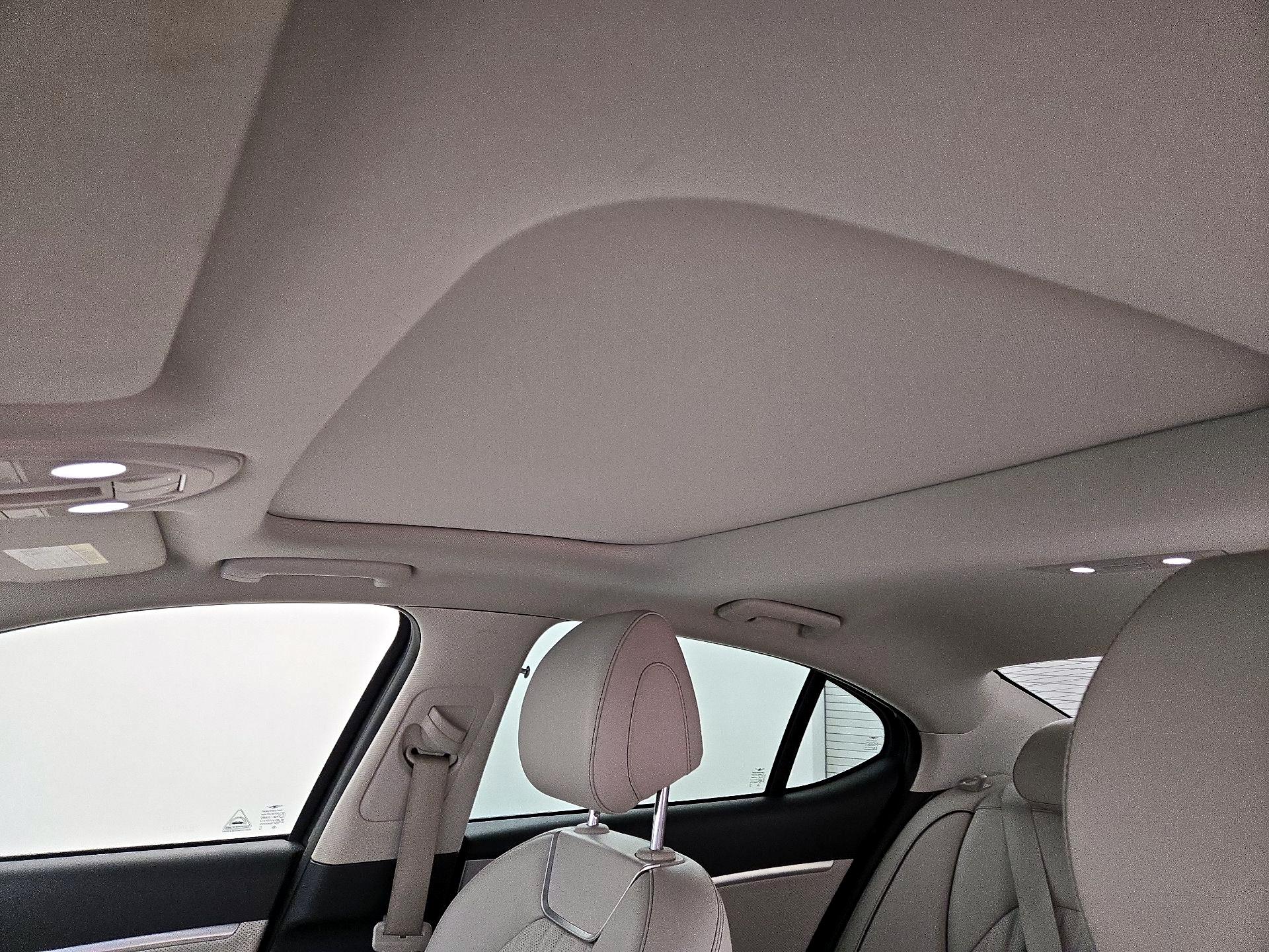 Thumbnail: 2021 Genesis G70 - 18