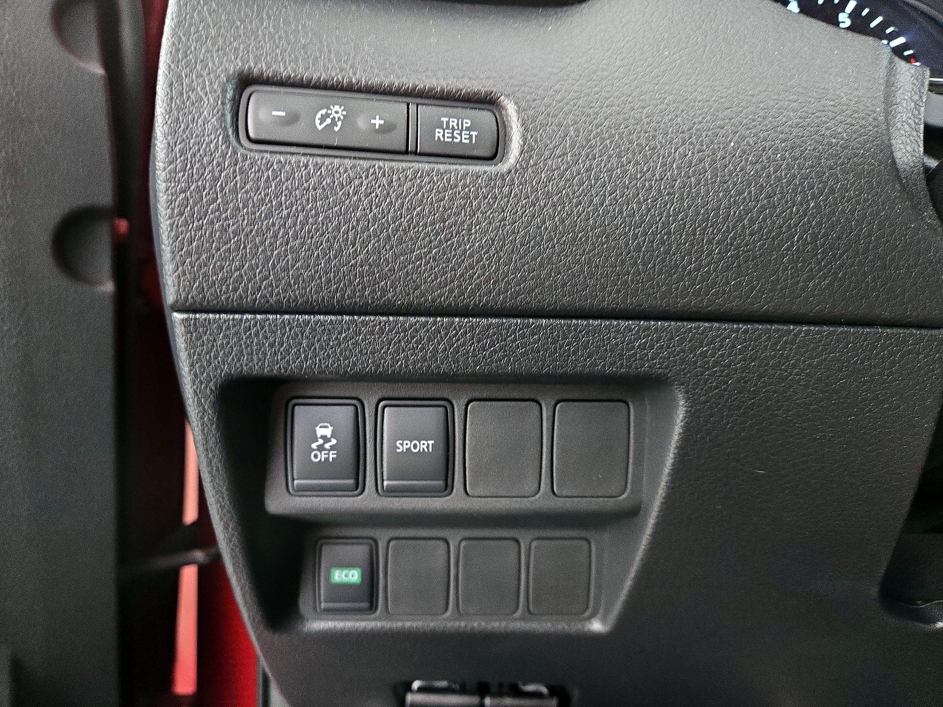 Thumbnail: 2015 Nissan Rogue - 13