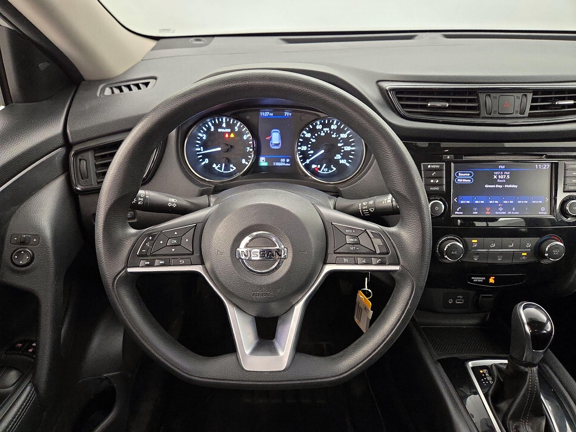 Thumbnail: 2018 Nissan Rogue - 10