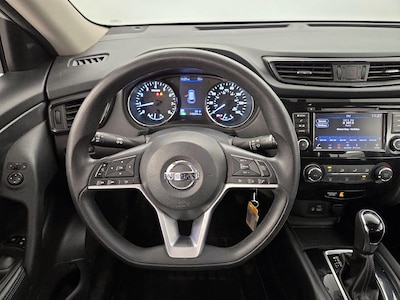 Steering Wheel & Instrument Cluster (On)