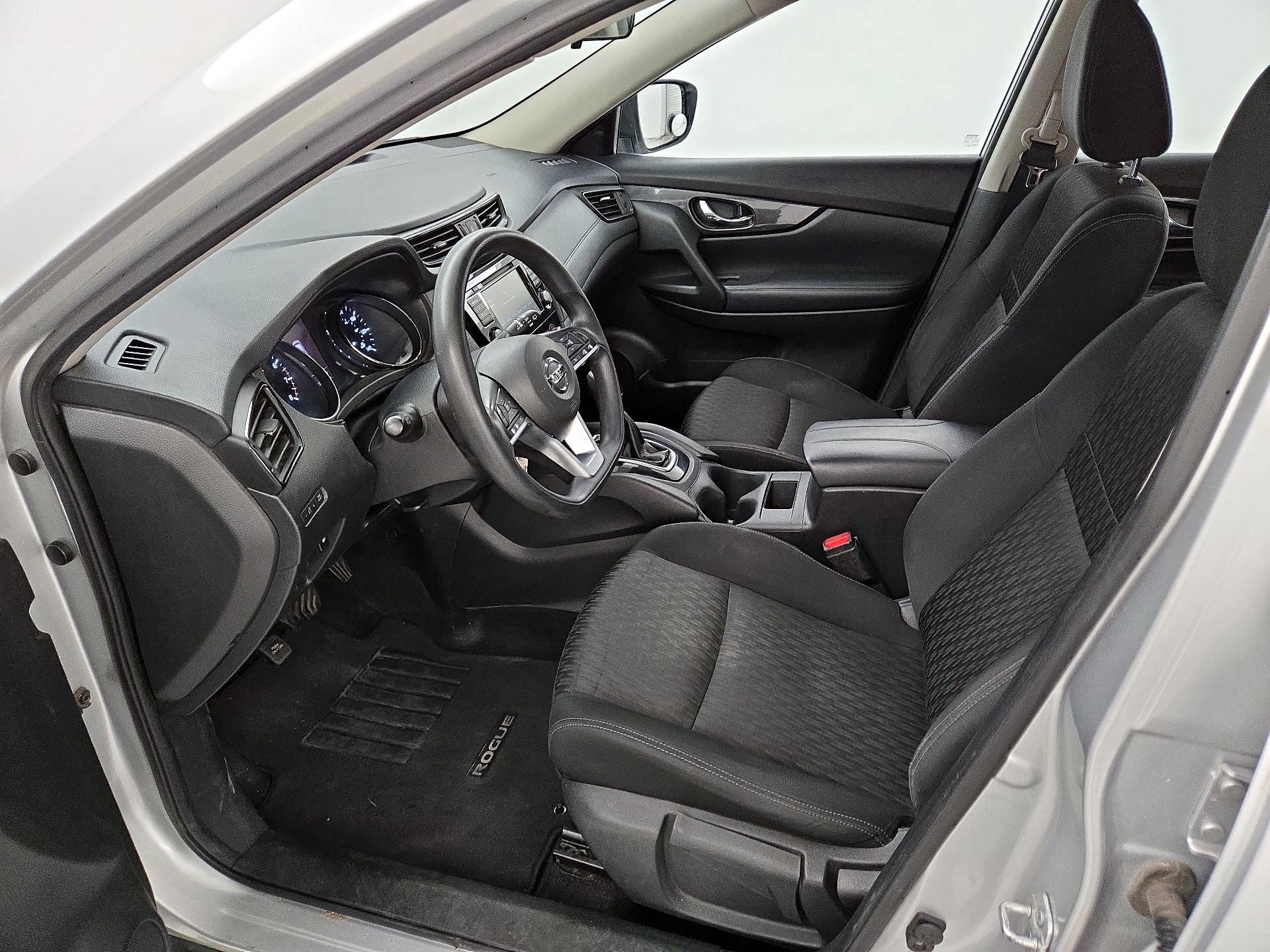 Thumbnail: 2018 Nissan Rogue - 11