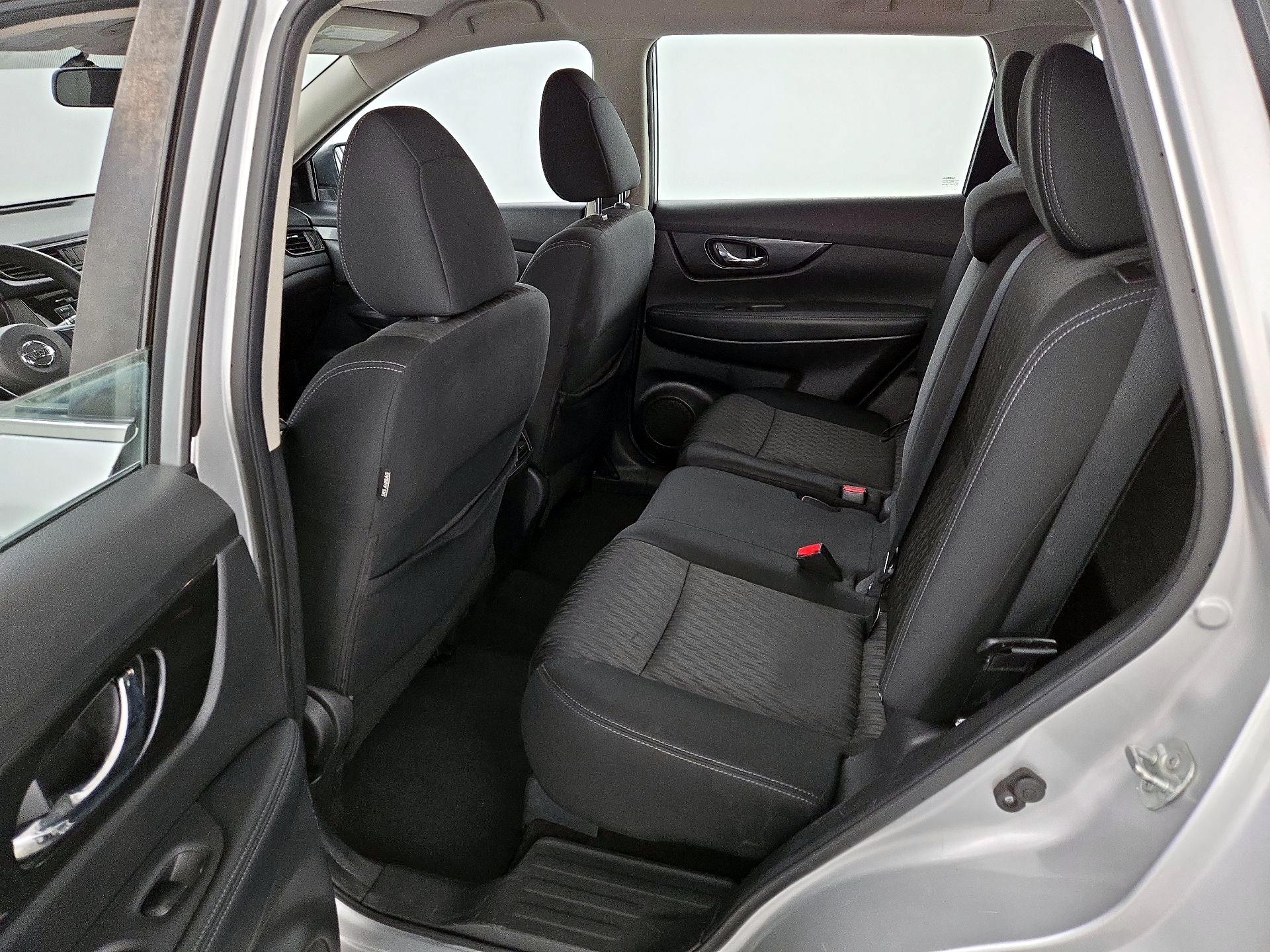 Thumbnail: 2018 Nissan Rogue - 19