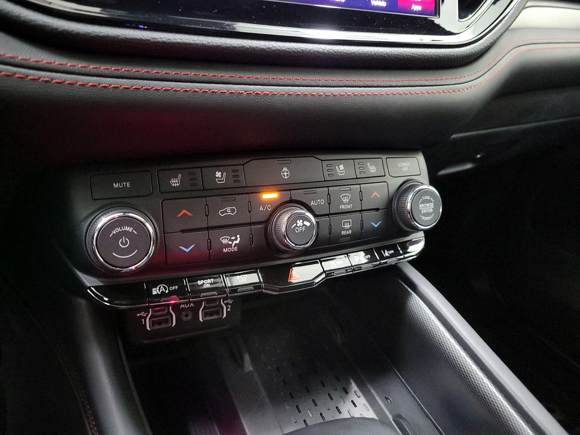 Thumbnail: 2025 Dodge Durango - 17