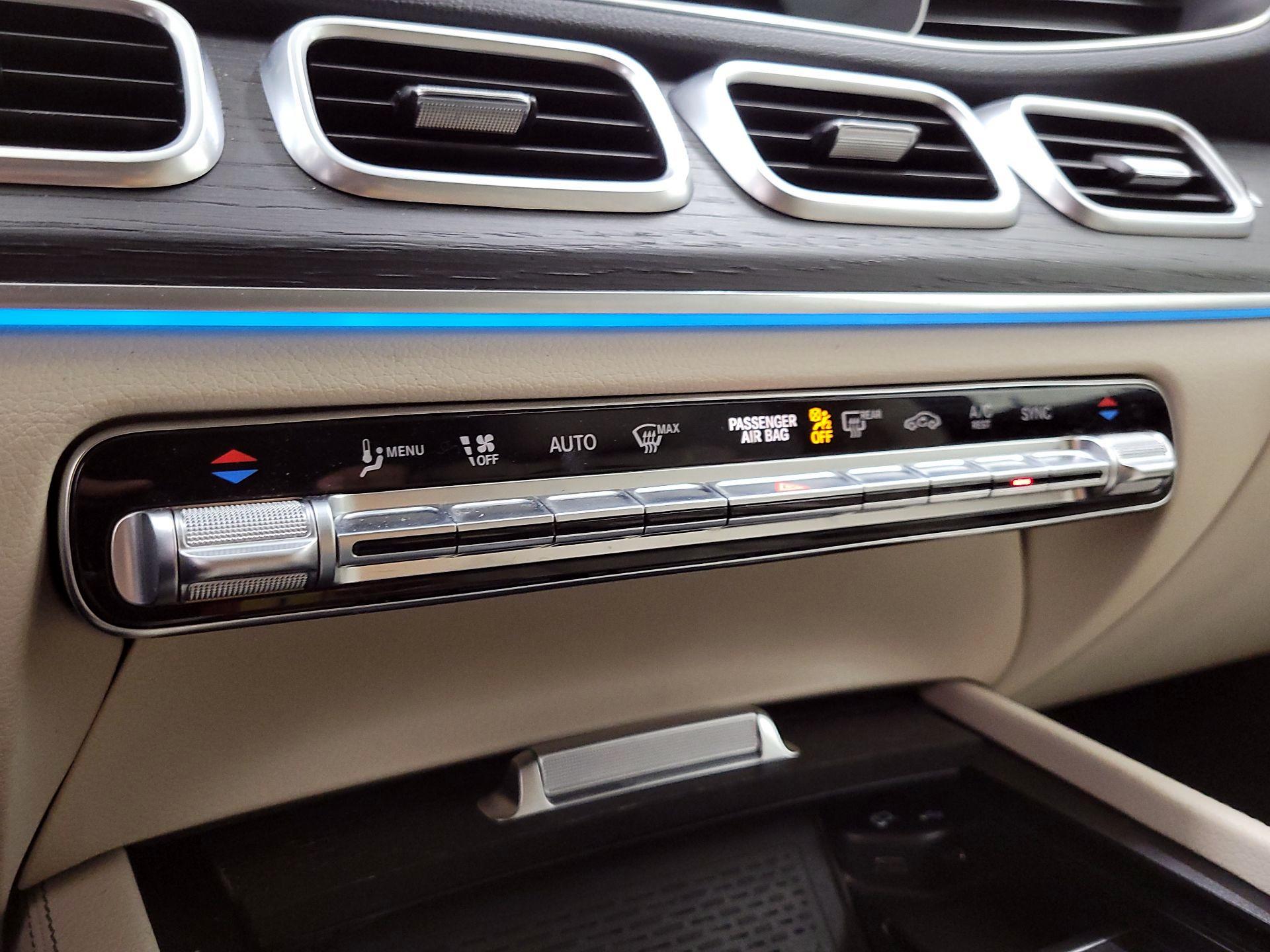 Thumbnail: 2021 Mercedes-Benz GLE - 17