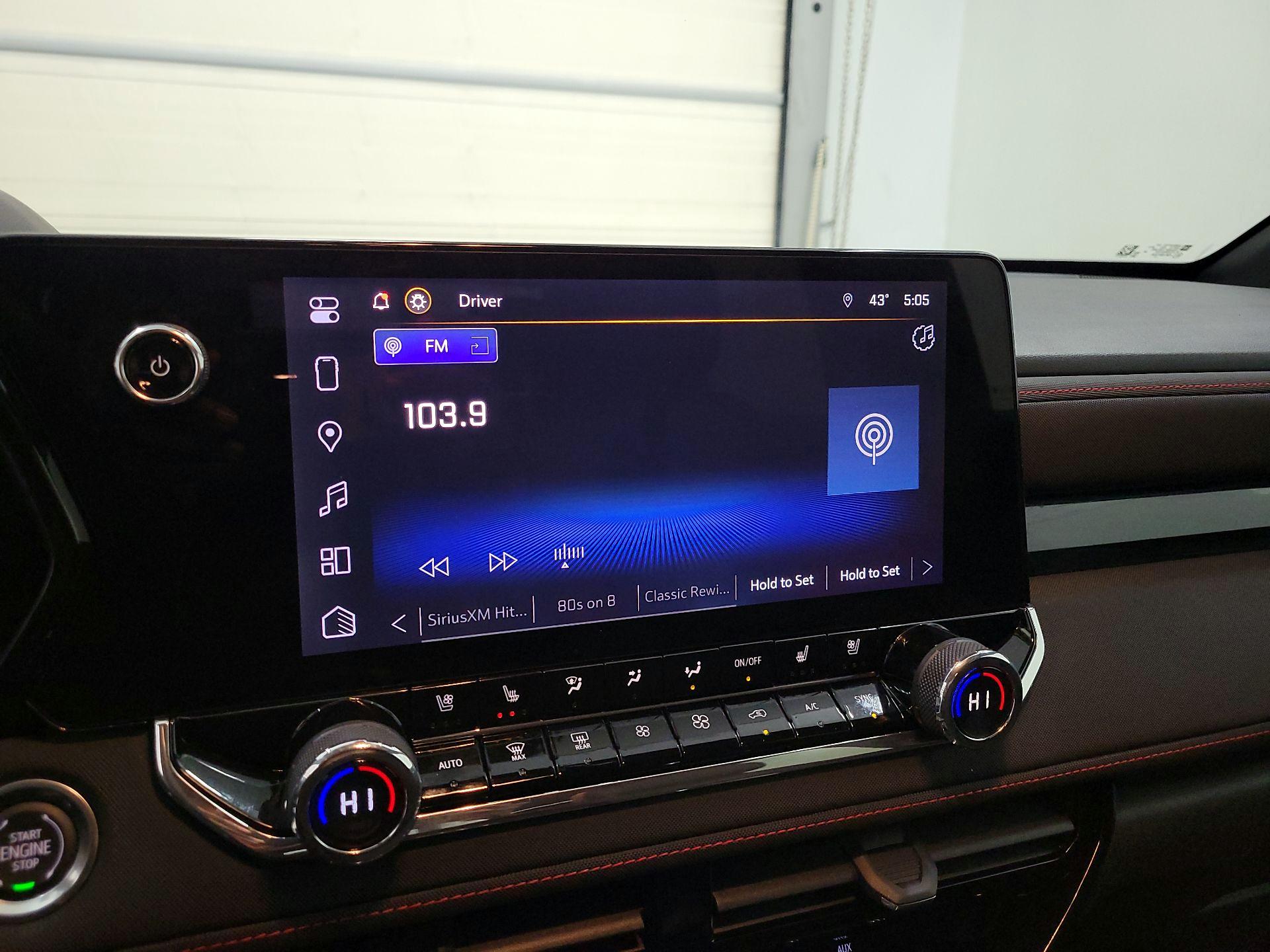 Thumbnail: 2023 Chevrolet Colorado - 16