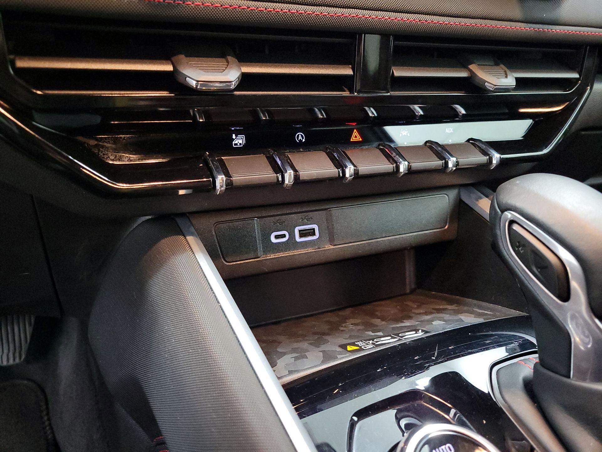 Thumbnail: 2023 Chevrolet Colorado - 19