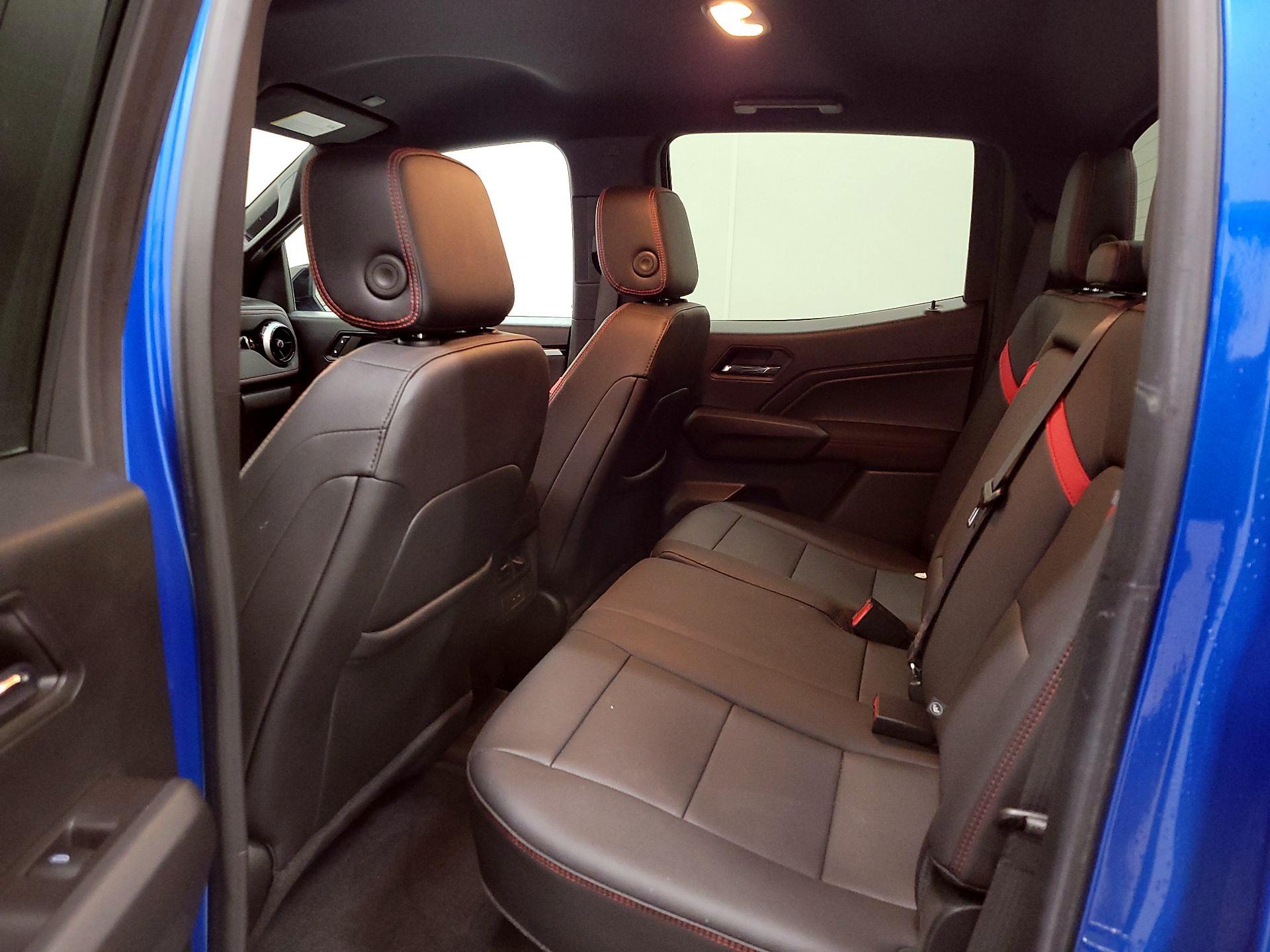 Thumbnail: 2023 Chevrolet Colorado - 20