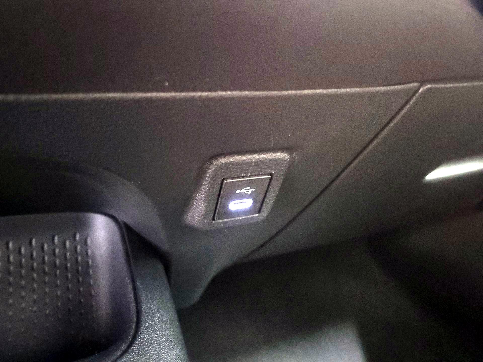 Thumbnail: 2024 Toyota Corolla - 18