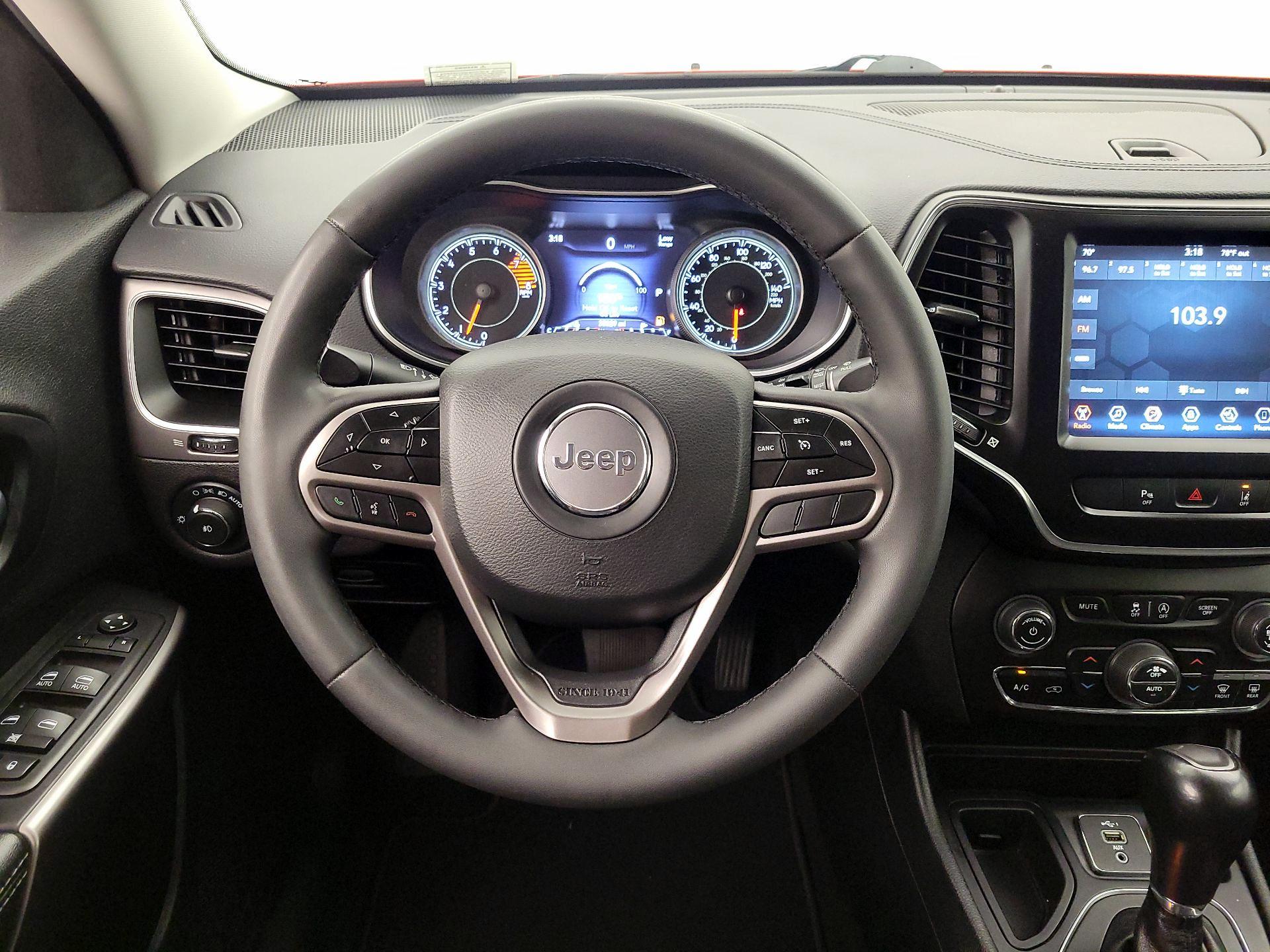 Thumbnail: 2021 Jeep Cherokee - 10