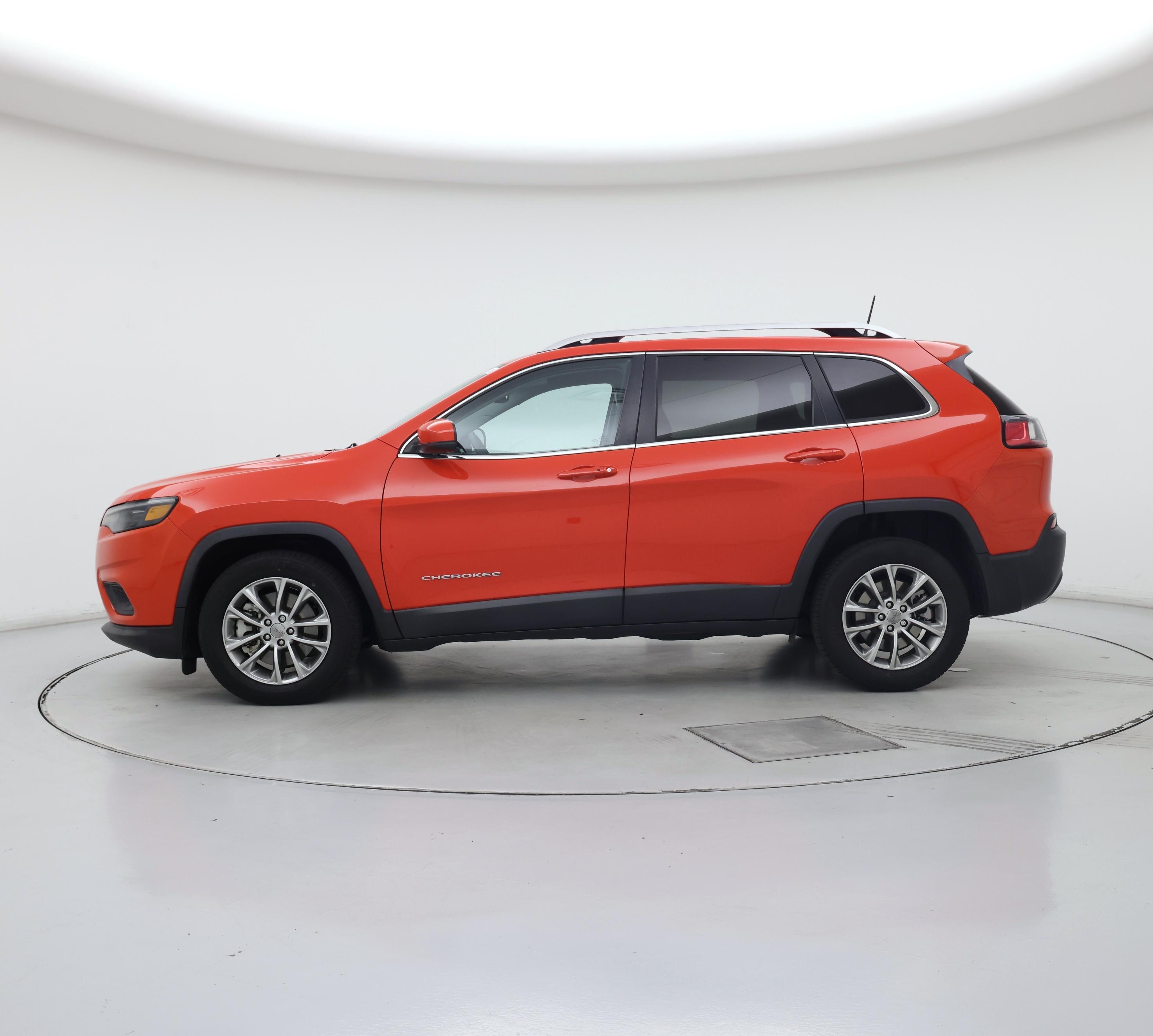 Thumbnail: 2021 Jeep Cherokee - 3