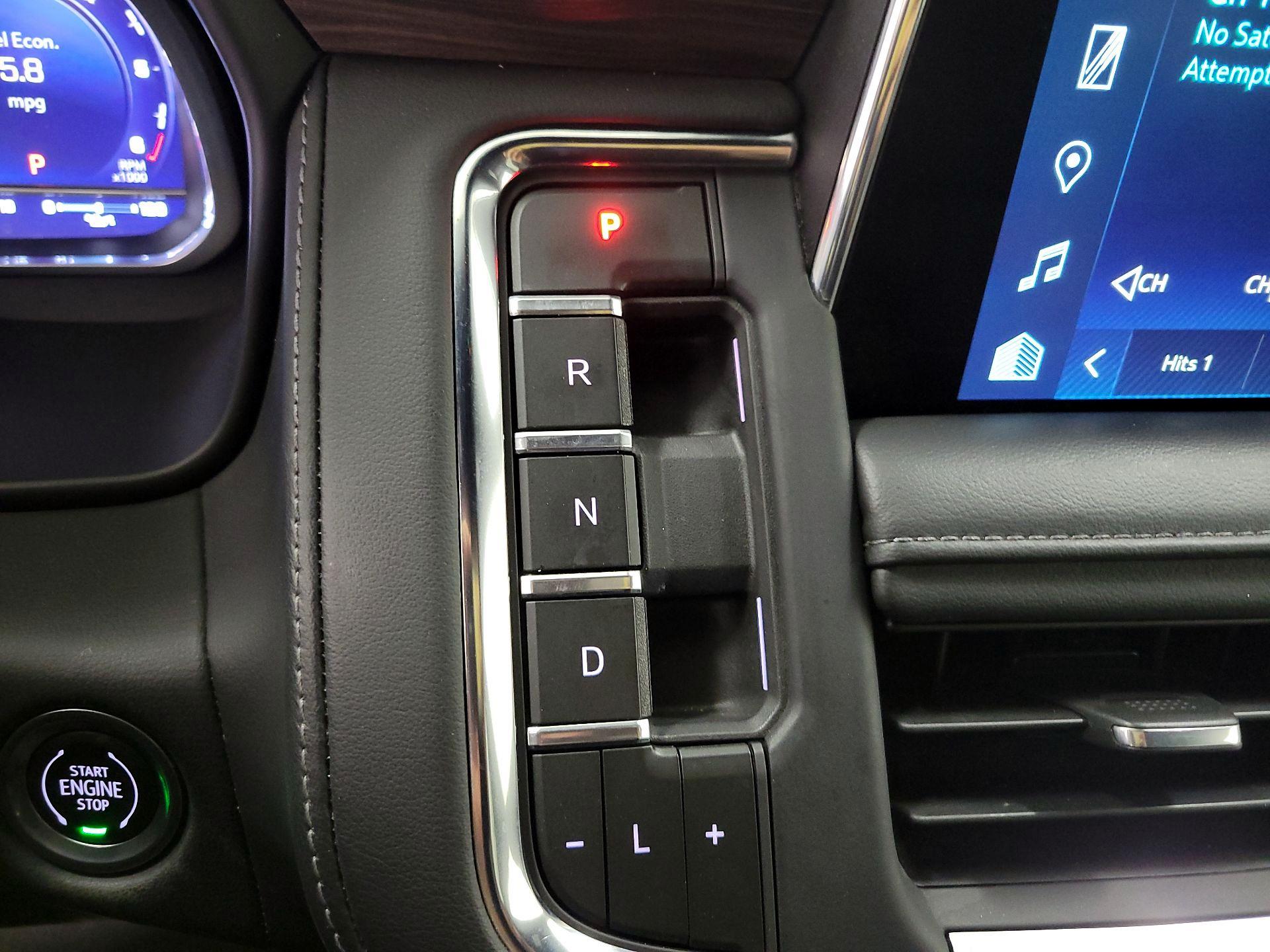 Thumbnail: 2023 Chevrolet Tahoe - 17