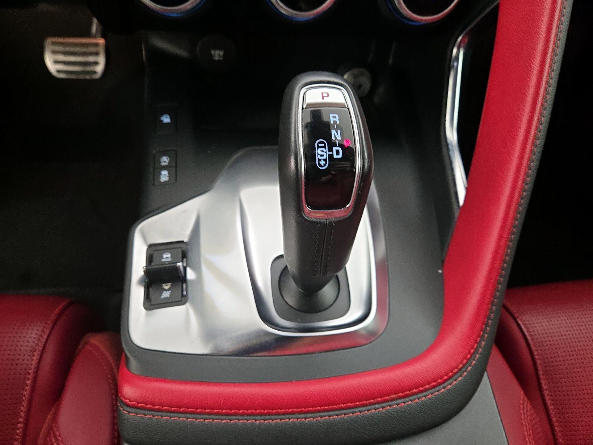 Thumbnail: 2019 Jaguar E-Pace - 18