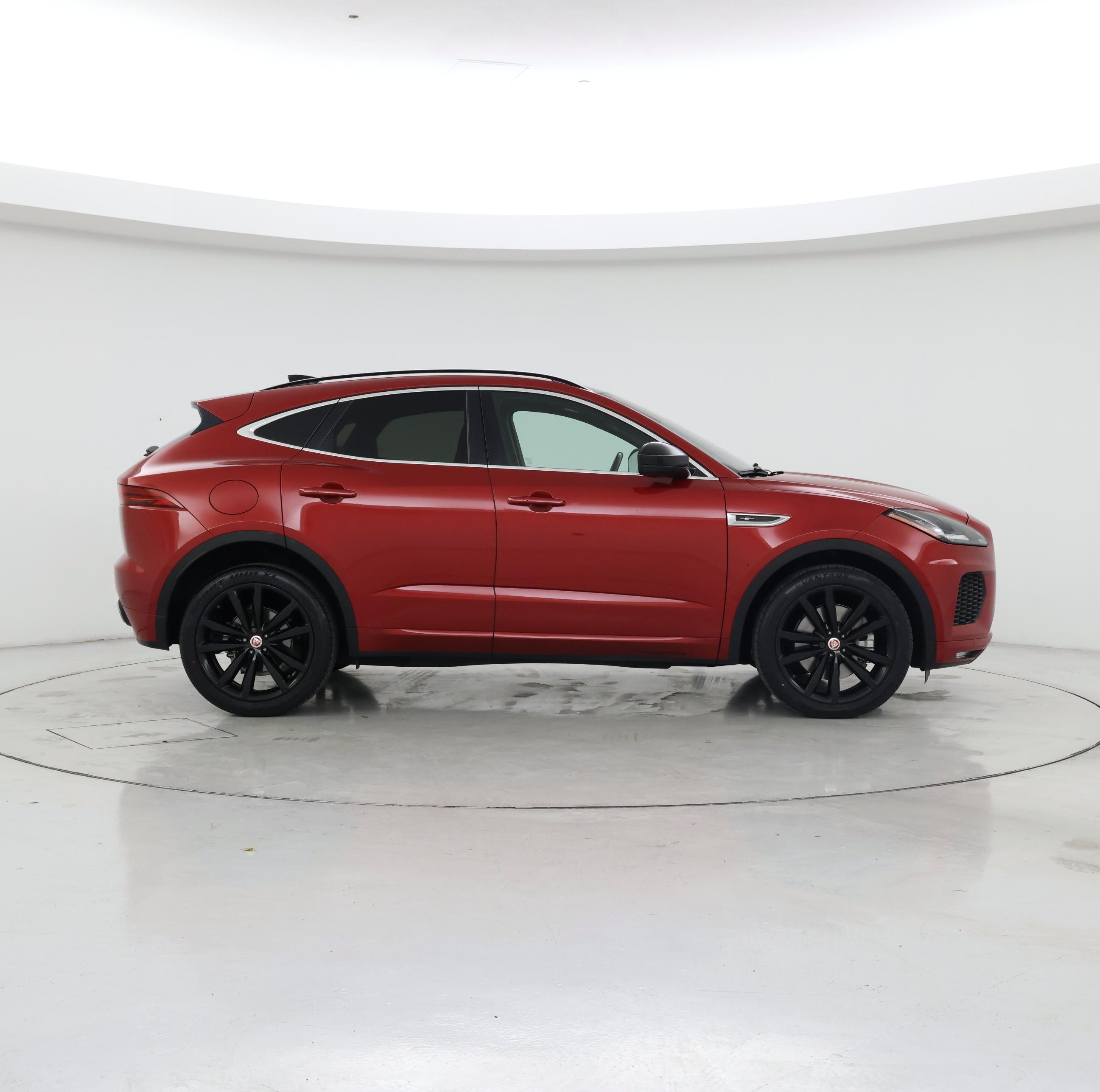 Thumbnail: 2019 Jaguar E-Pace - 7