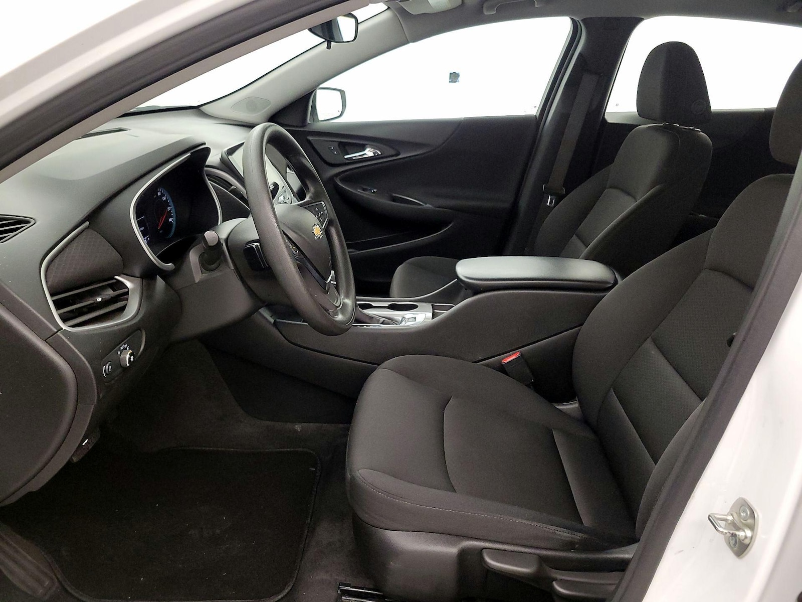 2024 Chevrolet Malibu 1LS - Photo 12