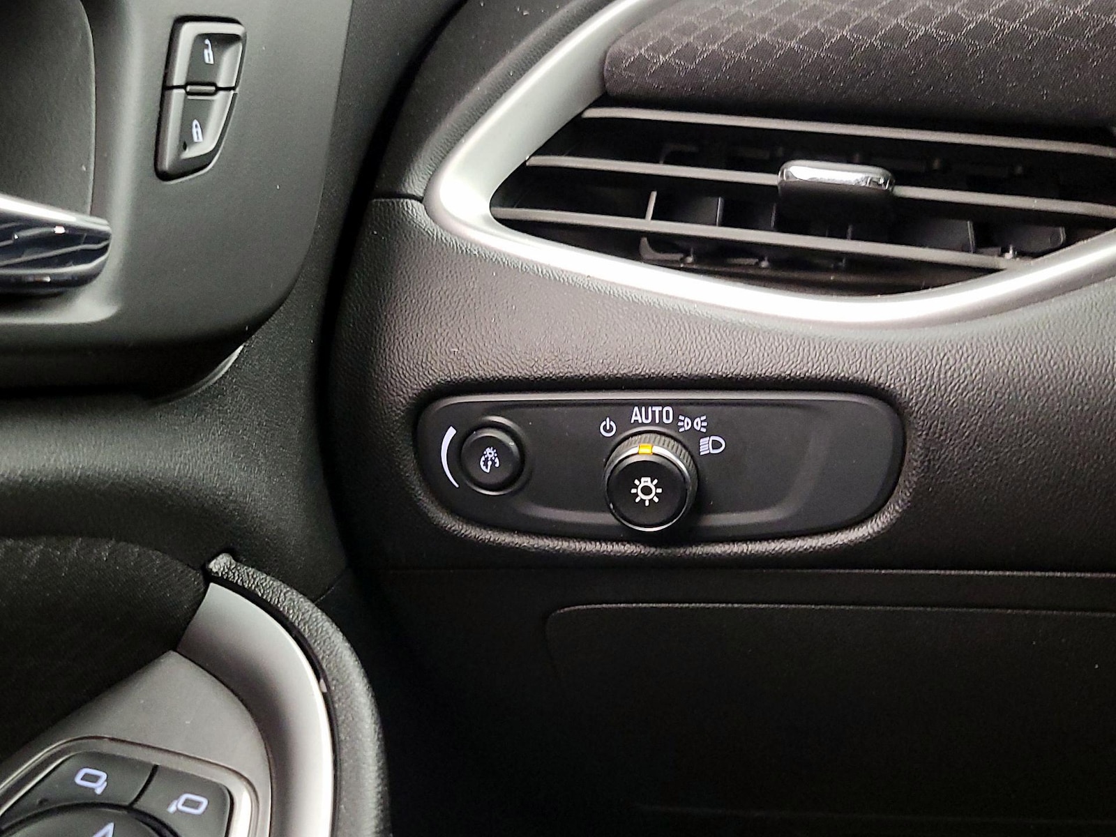 2024 Chevrolet Malibu 1LS - Photo 14