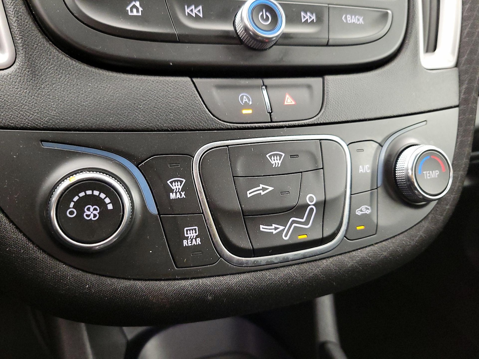 2024 Chevrolet Malibu 1LS - Photo 17