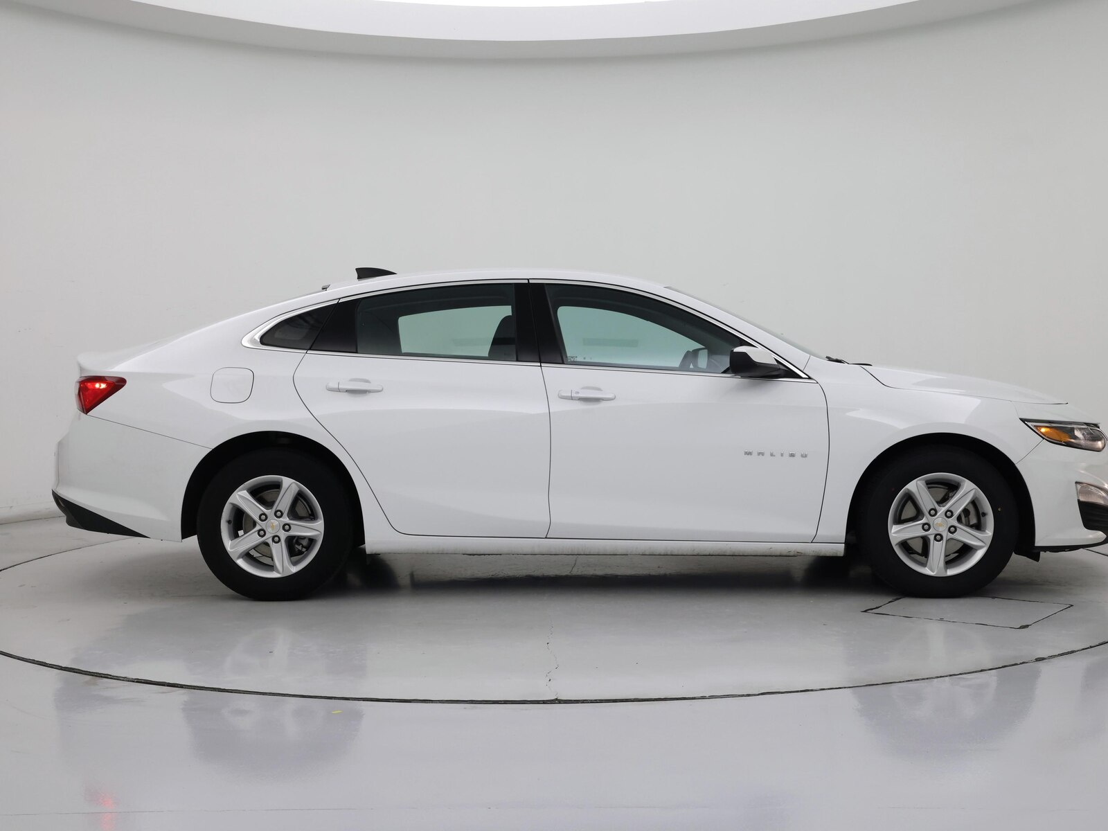 2024 Chevrolet Malibu 1LS - Photo 8