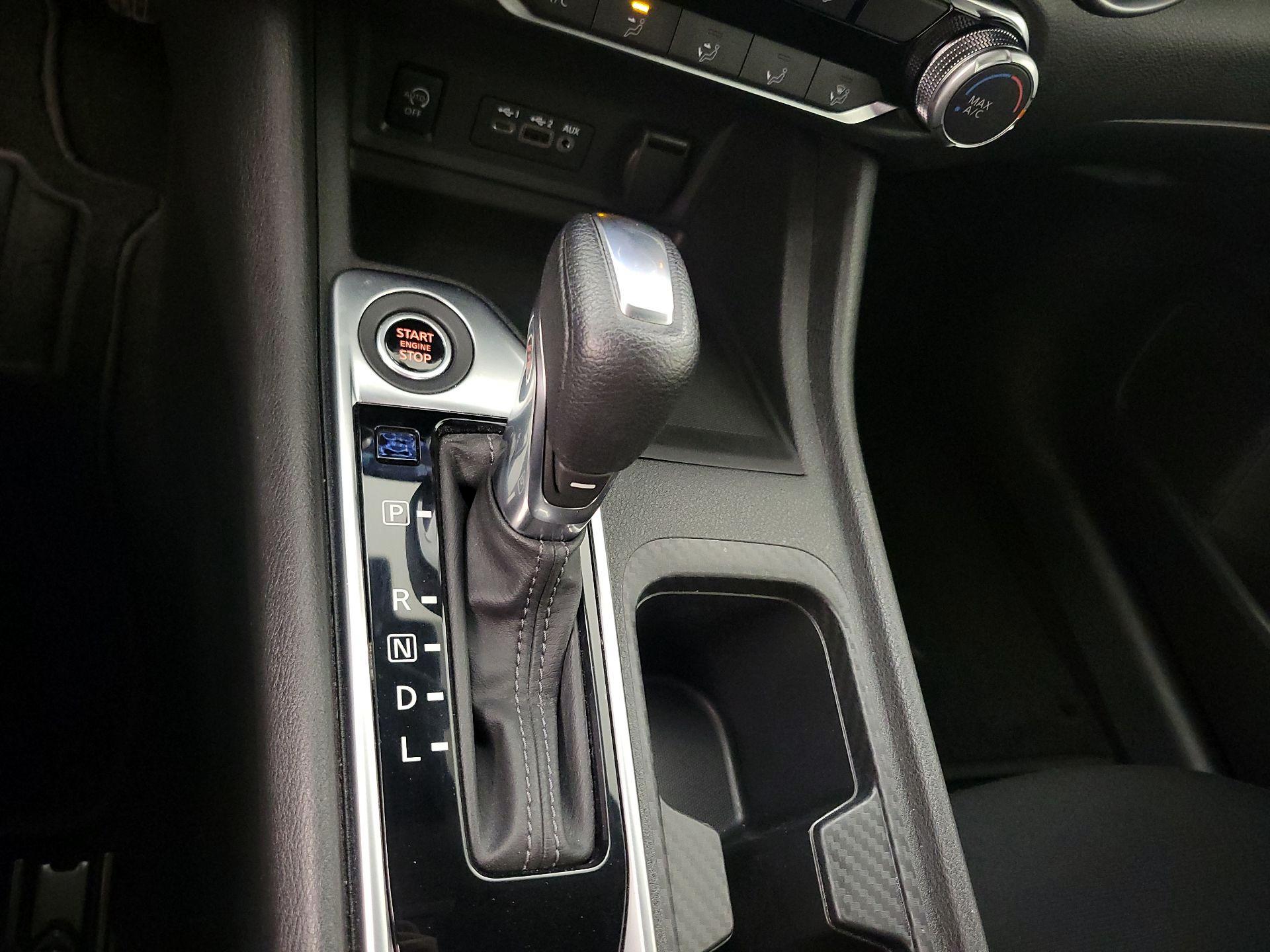 Thumbnail: 2024 Nissan Sentra - 17