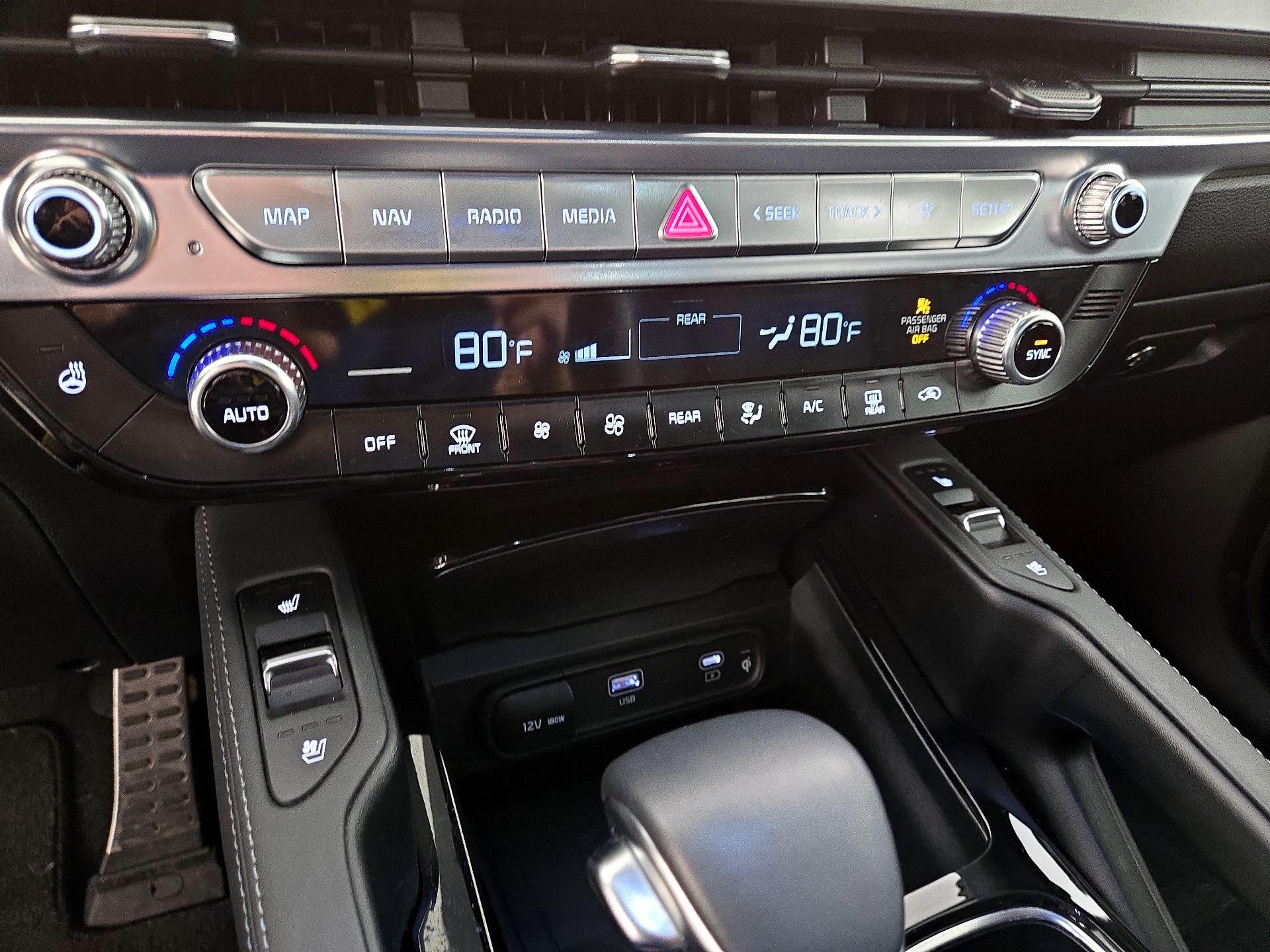 Thumbnail: 2023 Kia Telluride - 17